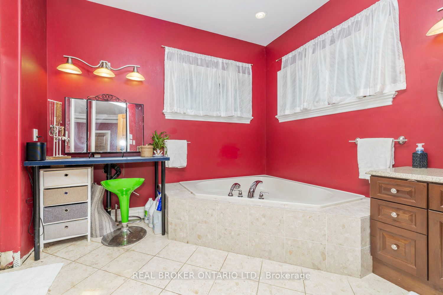 2188 Robertson Road Property Photo 33