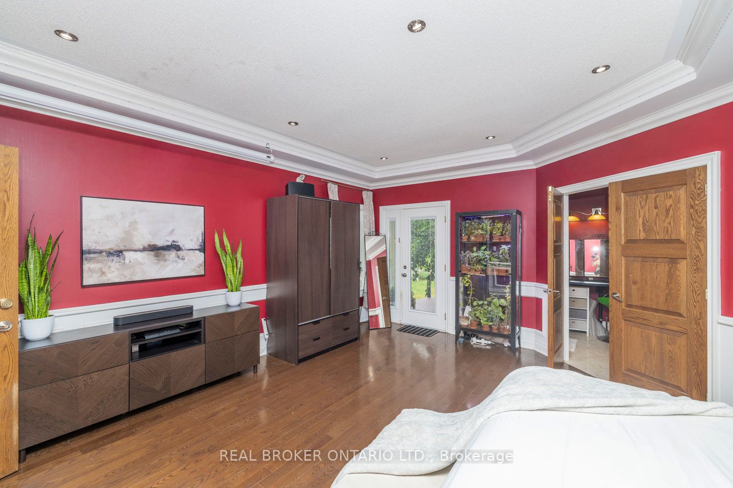 2188 Robertson Road Property Photo 34