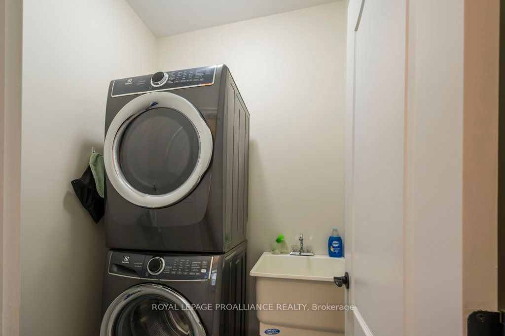 54 Stonecrest Blvd Property Photo 20