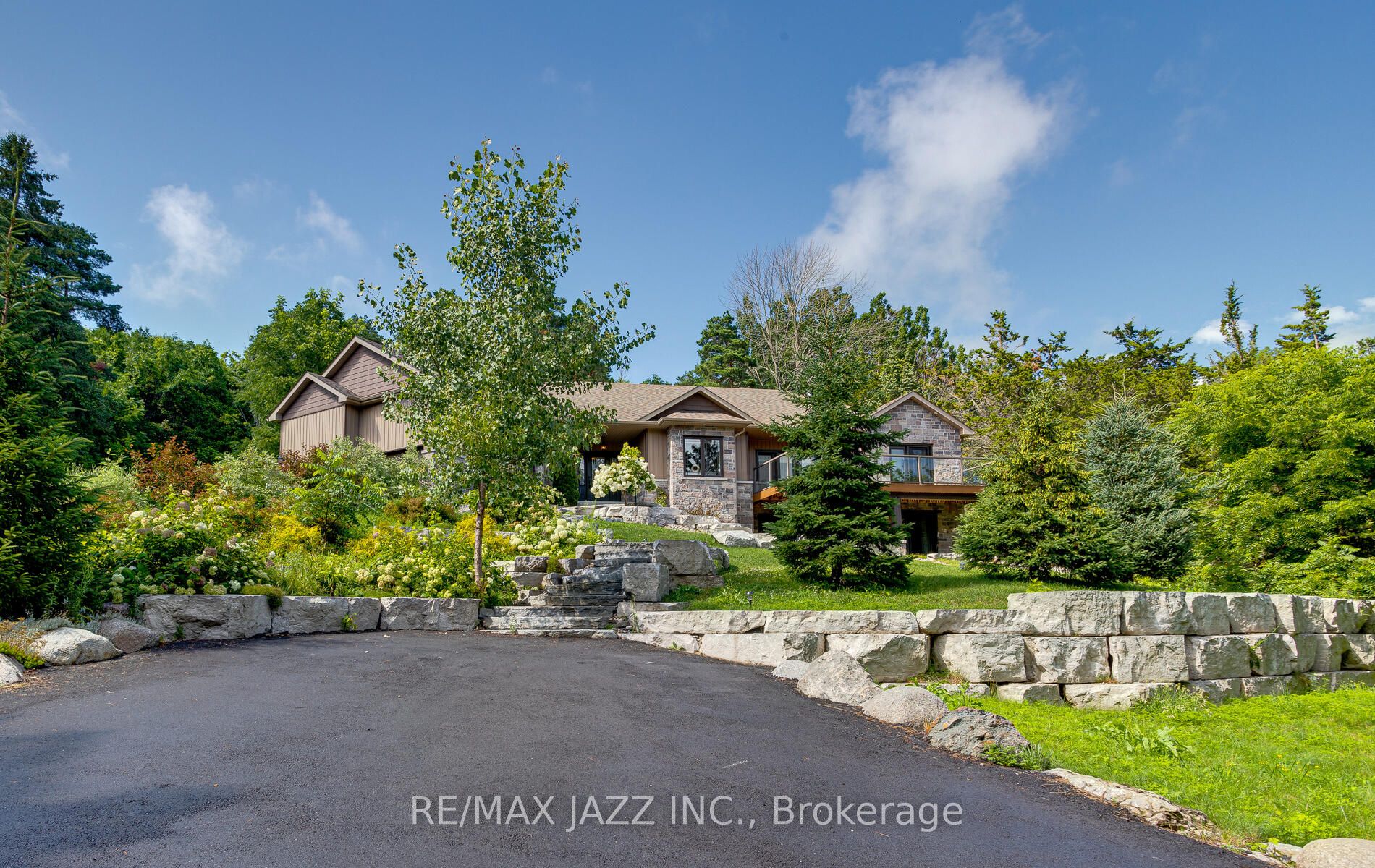 802 Smith Street Property Photo