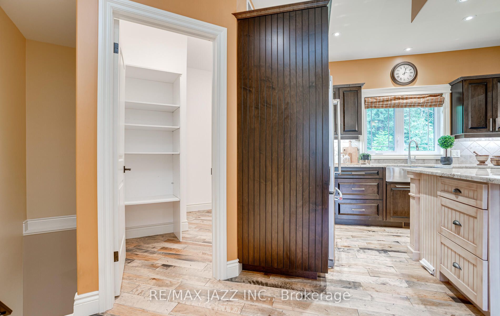802 Smith Street Property Photo 11