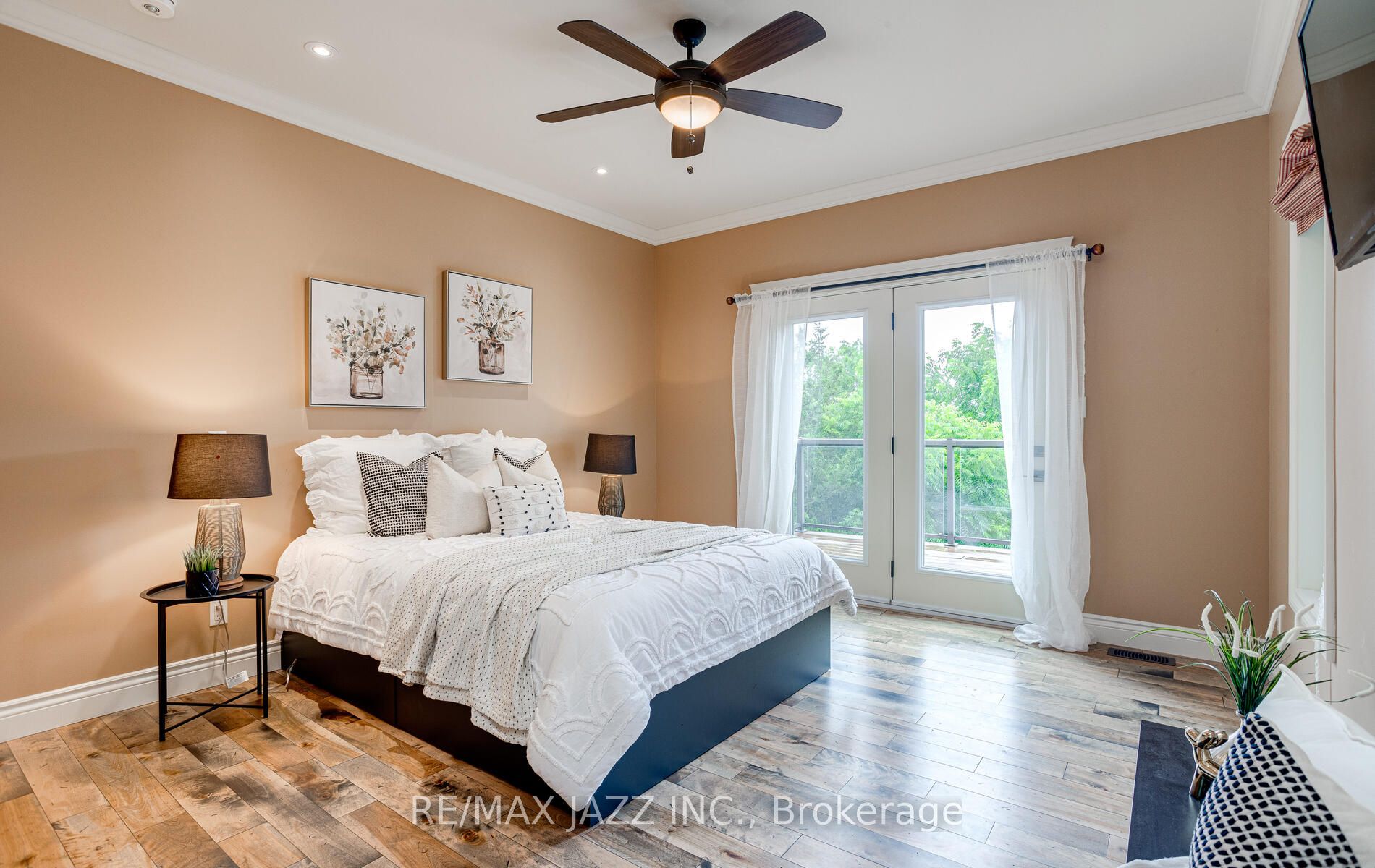 802 Smith Street Property Photo 17