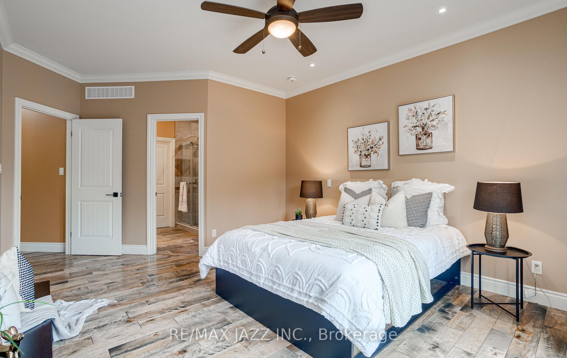 802 Smith Street Property Photo 18