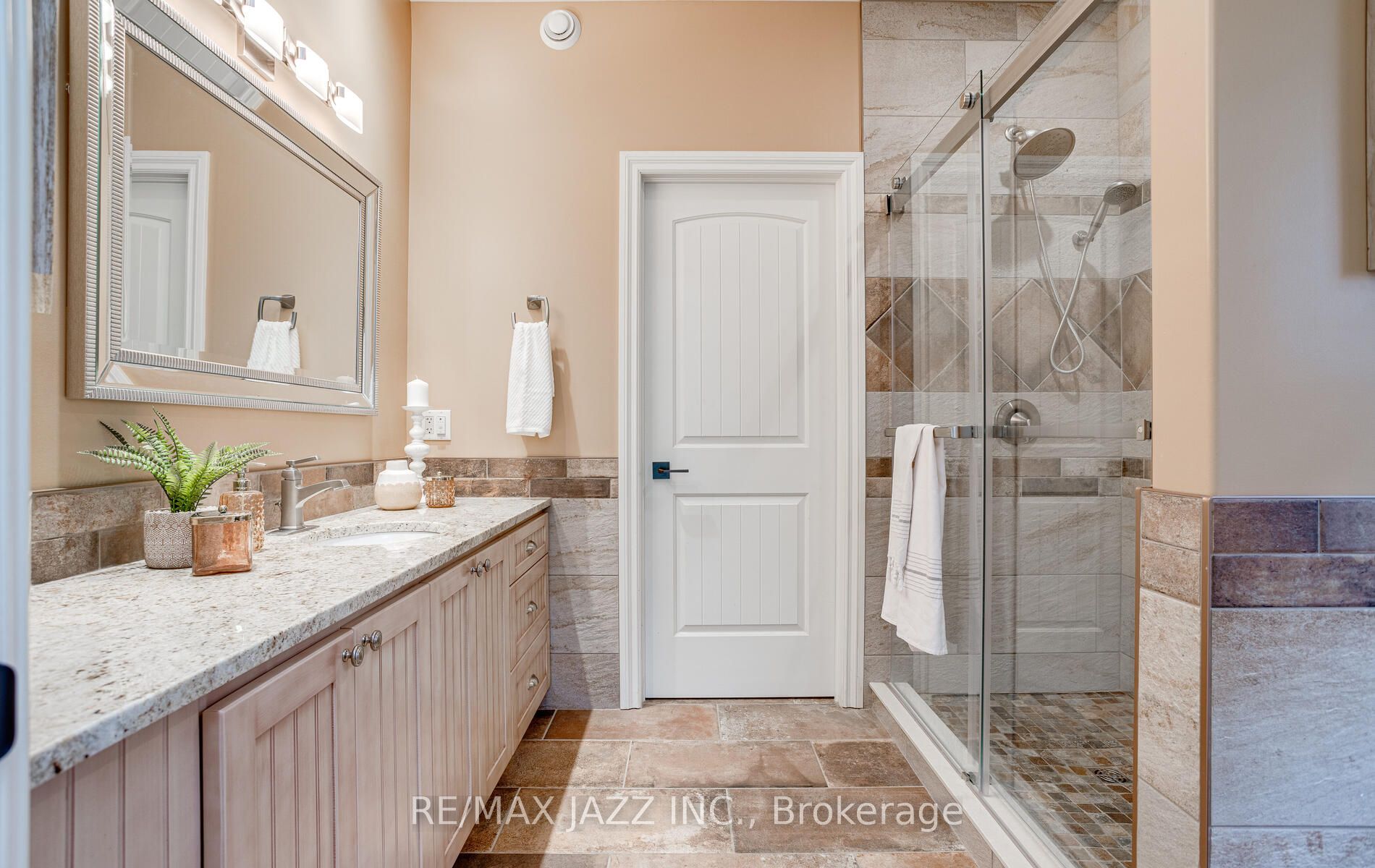 802 Smith Street Property Photo 19