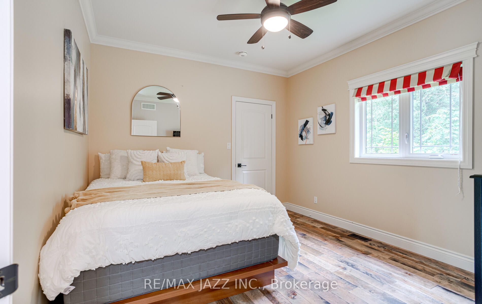 802 Smith Street Property Photo 20