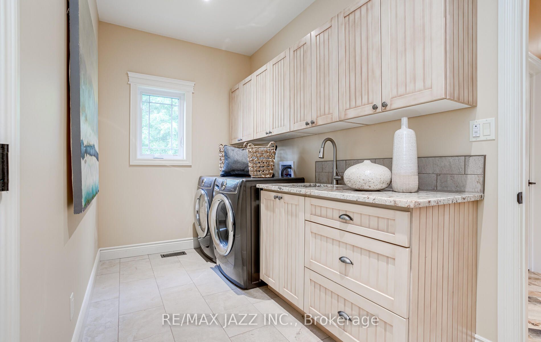 802 Smith Street Property Photo 23
