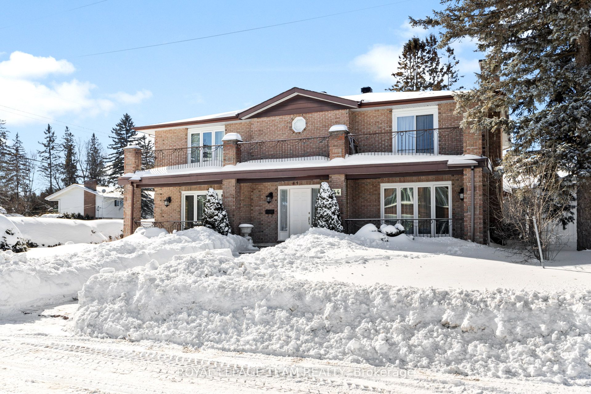 44 Sycamore Drive Property Photo