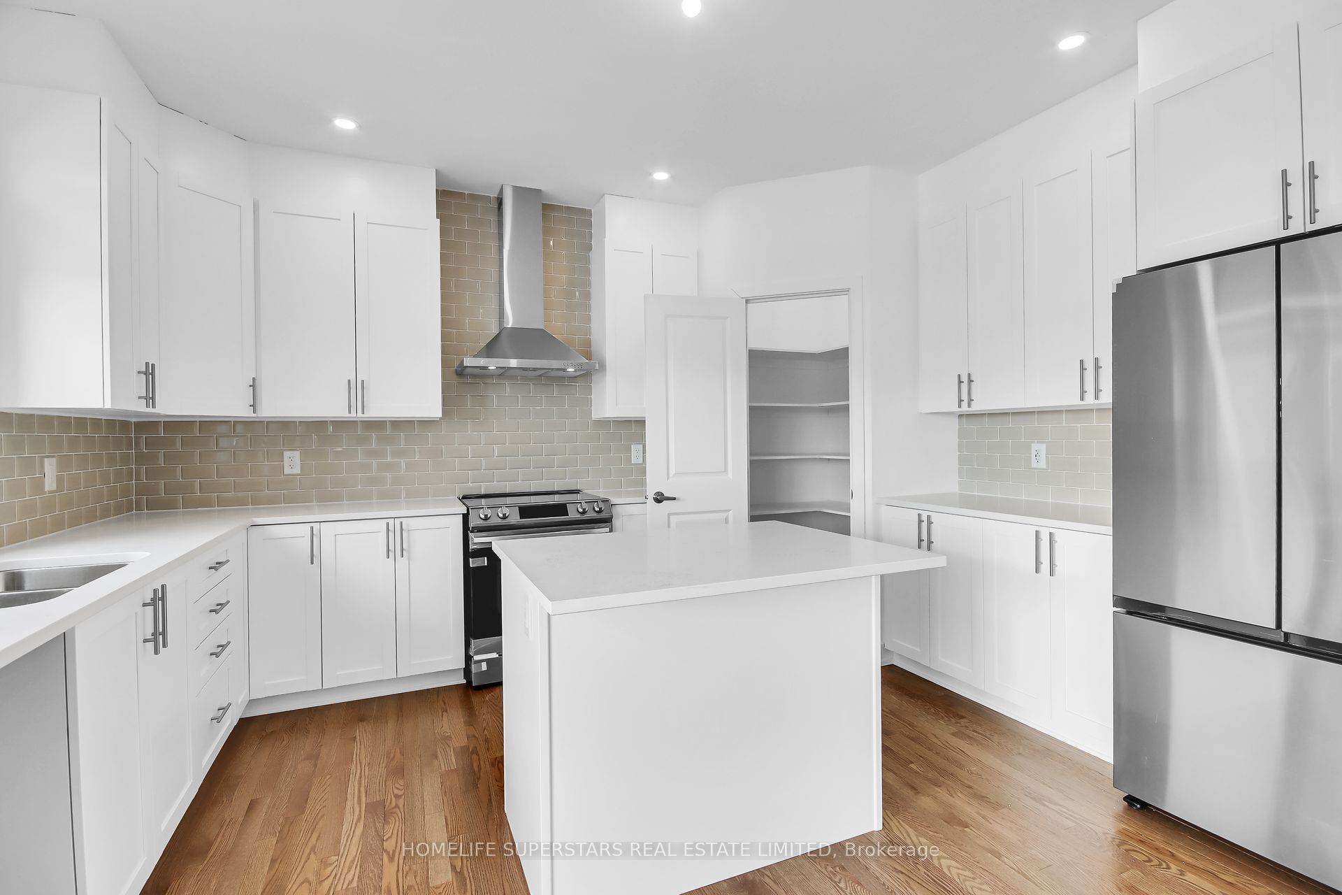 55 Big Dipper Street Property Photo 8