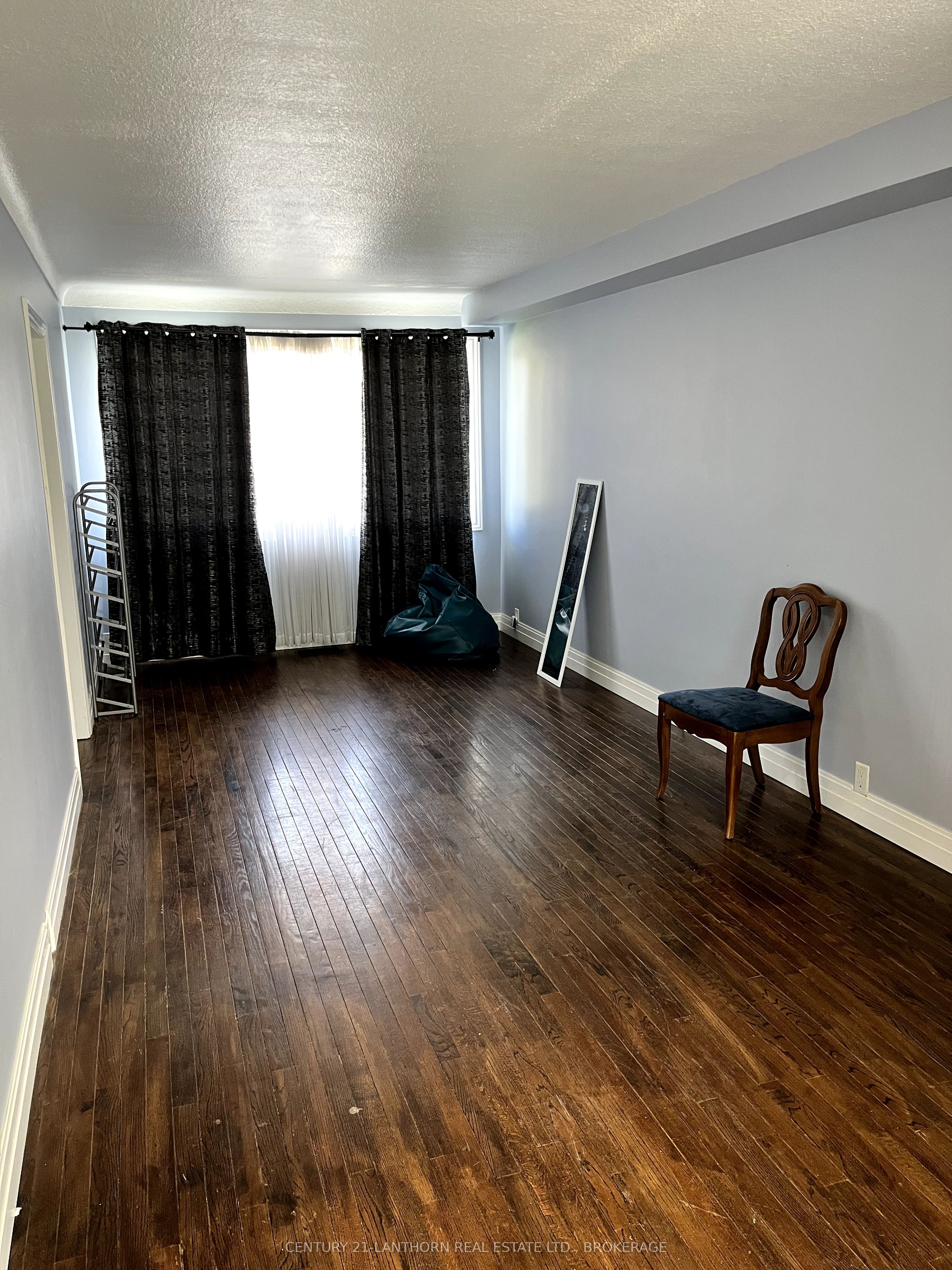 58 Cliff Crescent Property Photo 15