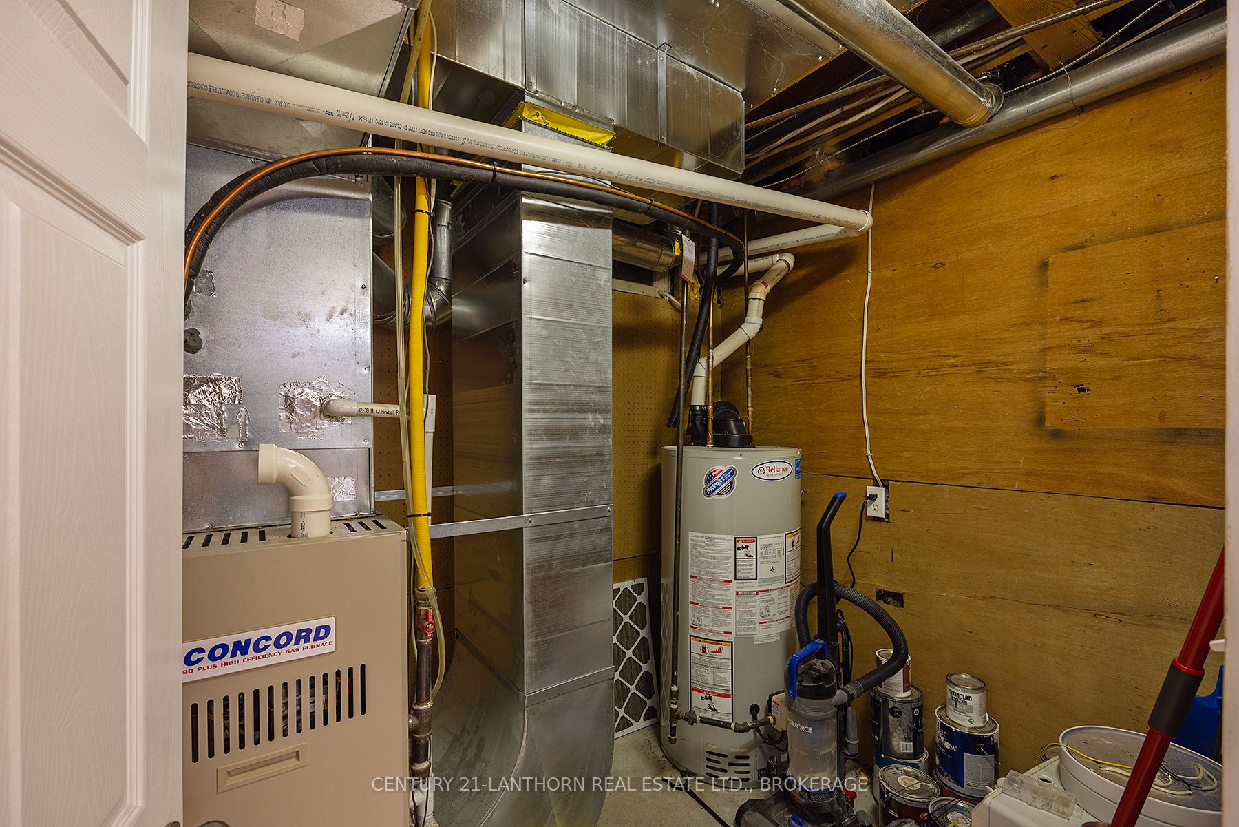 58 Cliff Crescent Property Photo 36