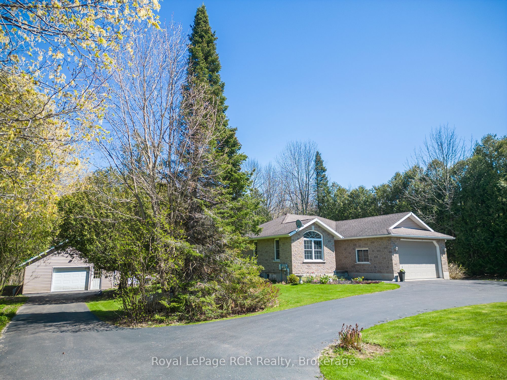 318783 1 Grey Road Property Photo