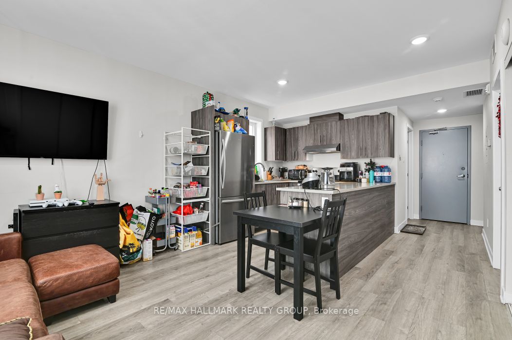 296 Somerset Street Property Photo 38