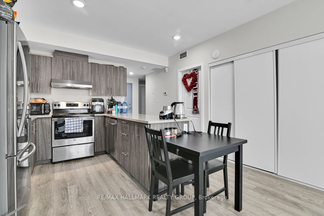 296 Somerset Street Property Photo 39