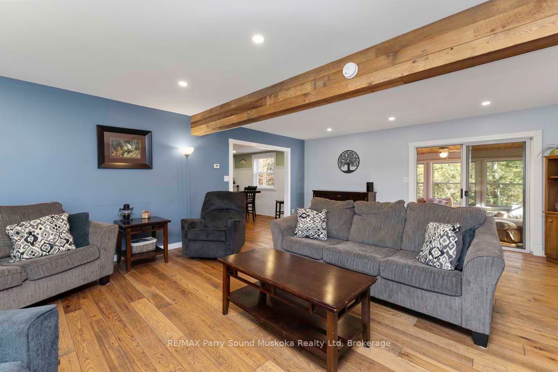 33 Humphrey Drive Property Photo 6