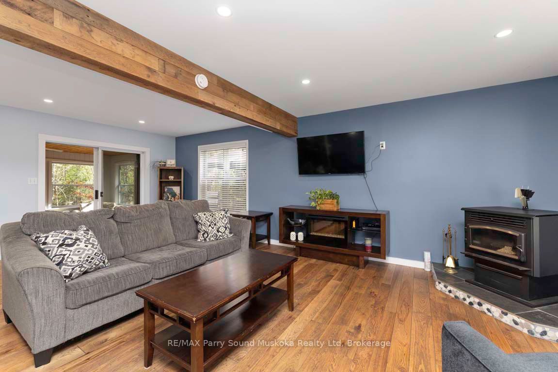 33 Humphrey Drive Property Photo 7