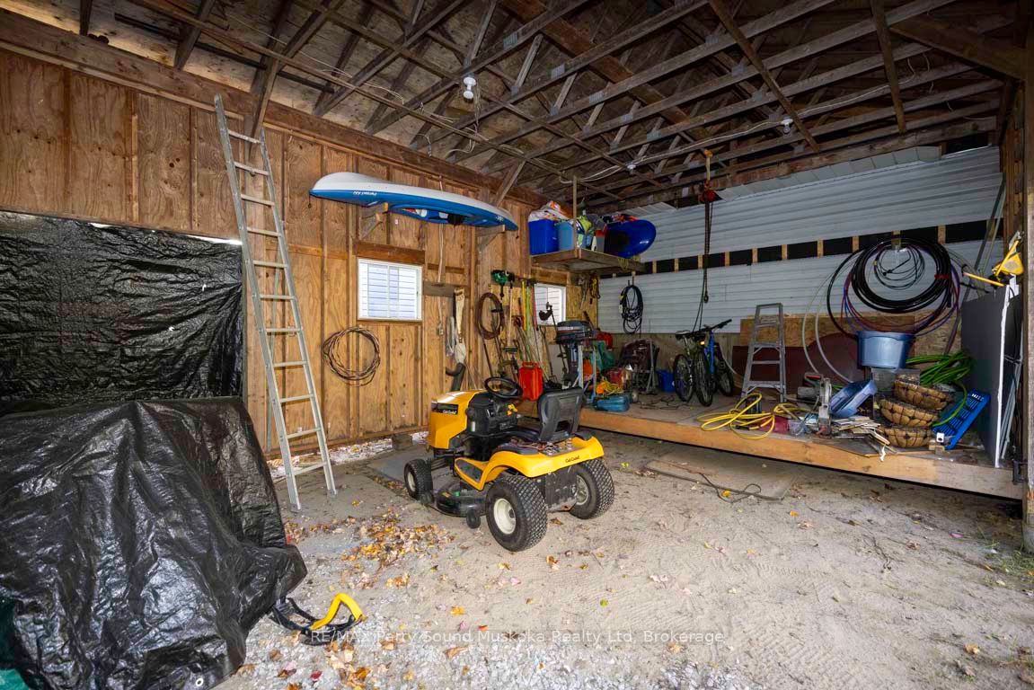 33 Humphrey Drive Property Photo 41