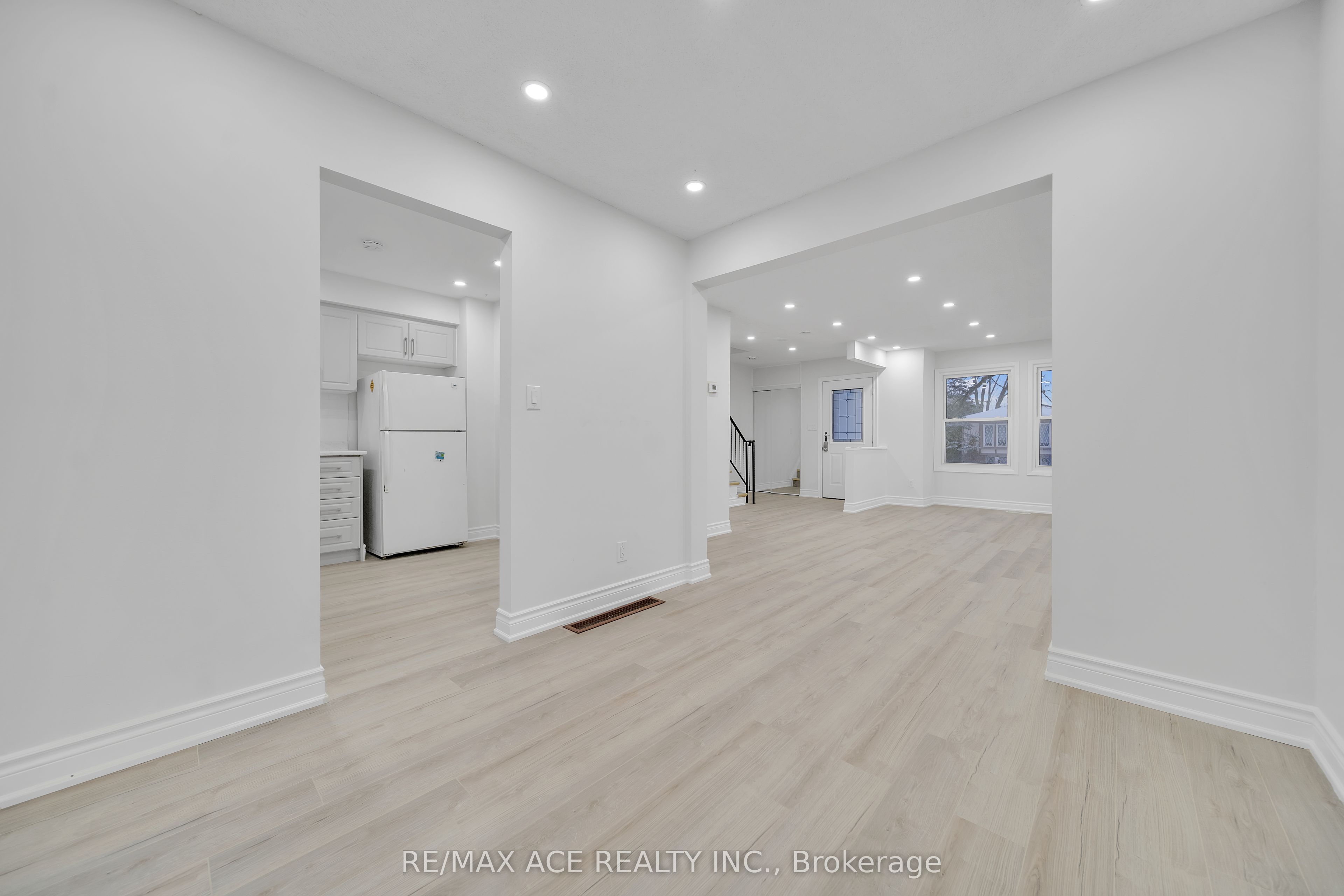 8159 Lynhurst Drive Property Photo 19