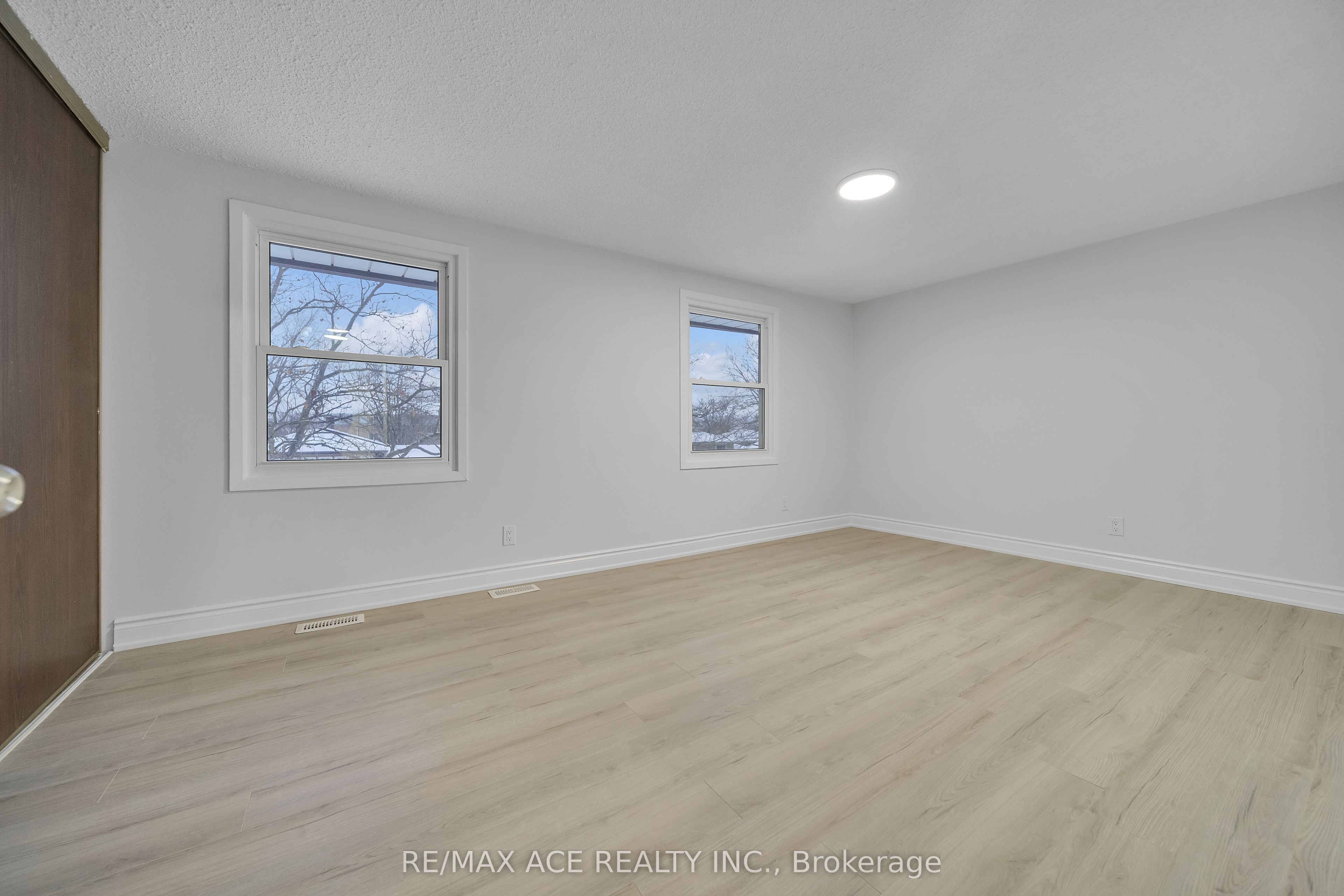 8159 Lynhurst Drive Property Photo 26