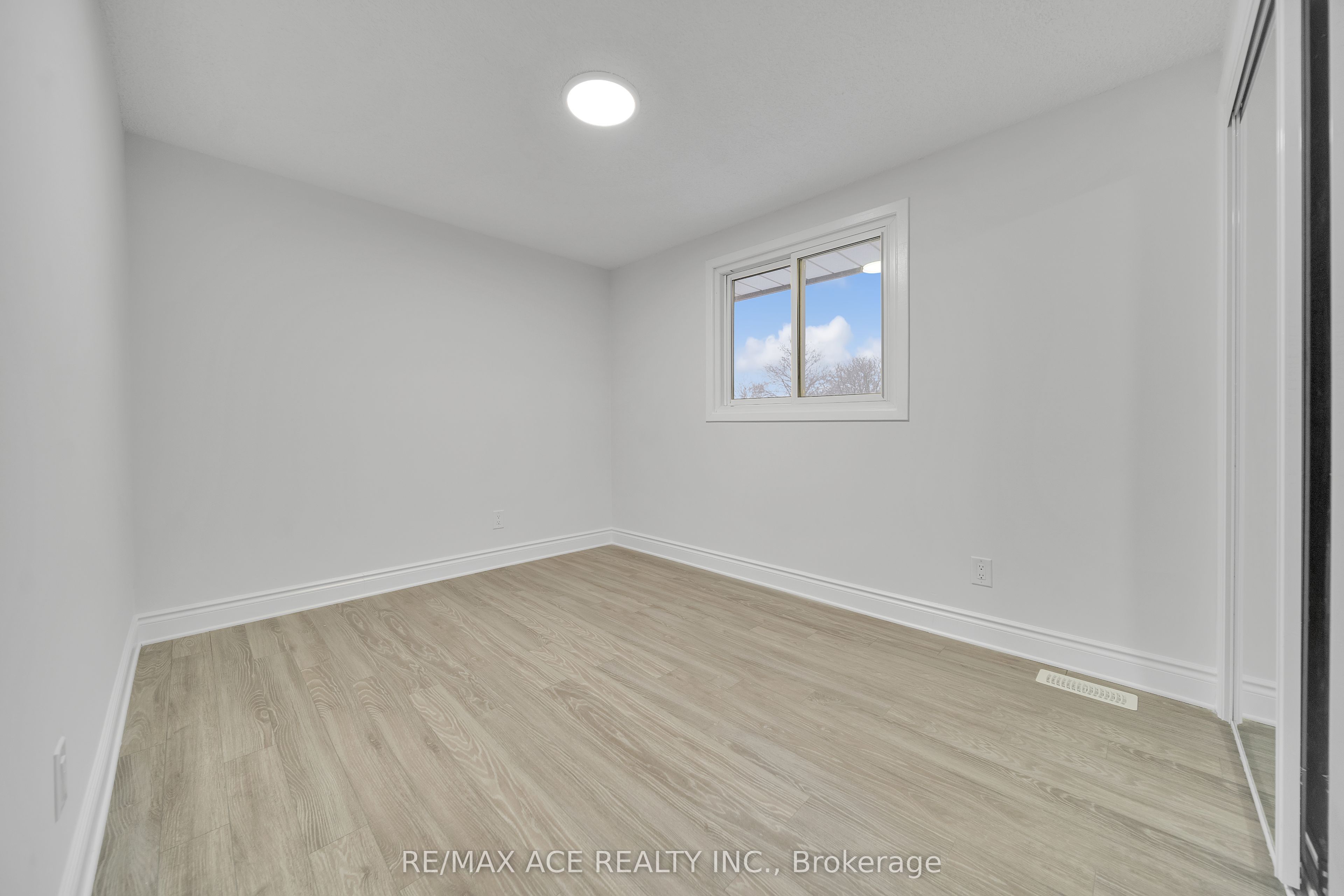 8159 Lynhurst Drive Property Photo 31