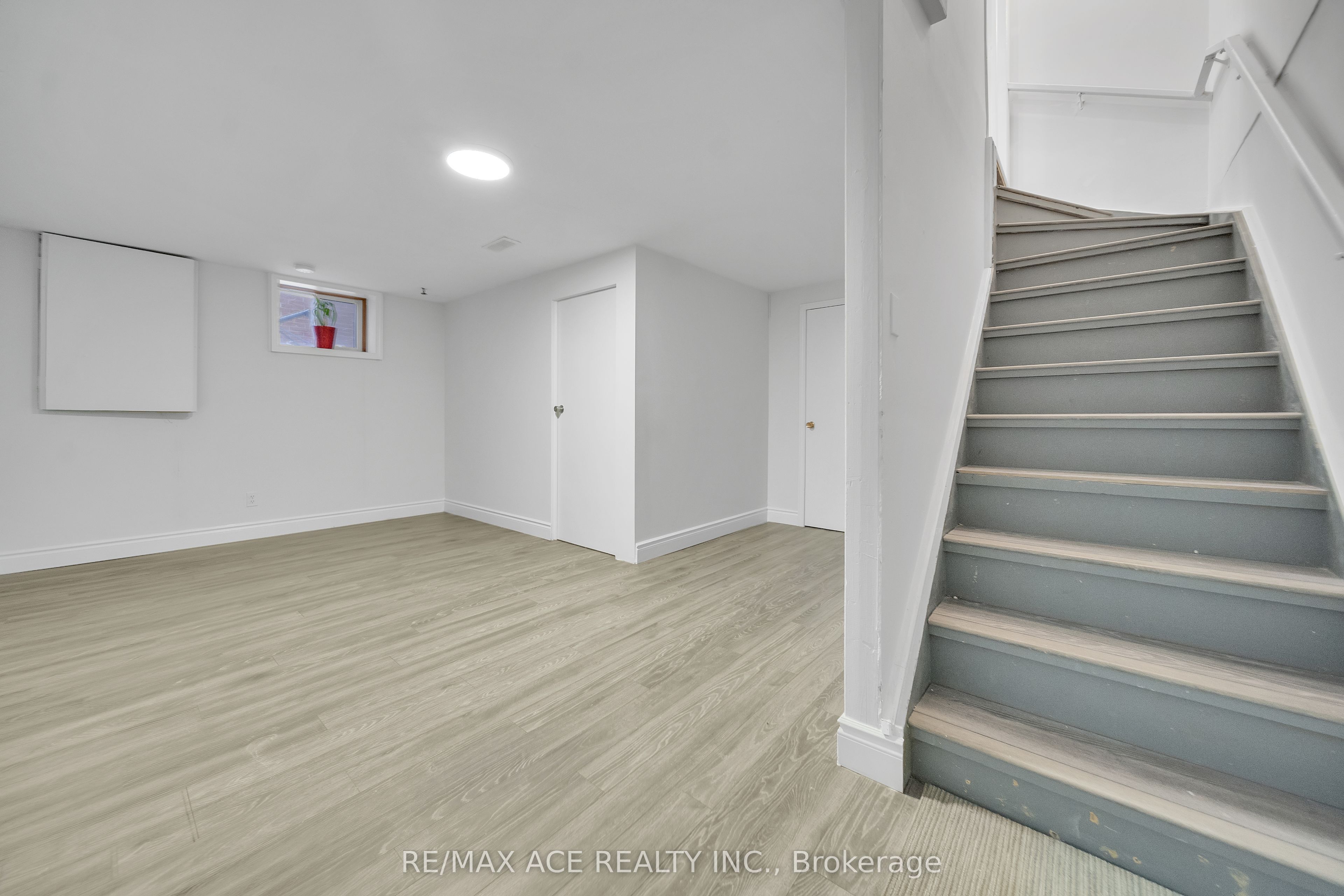 8159 Lynhurst Drive Property Photo 36