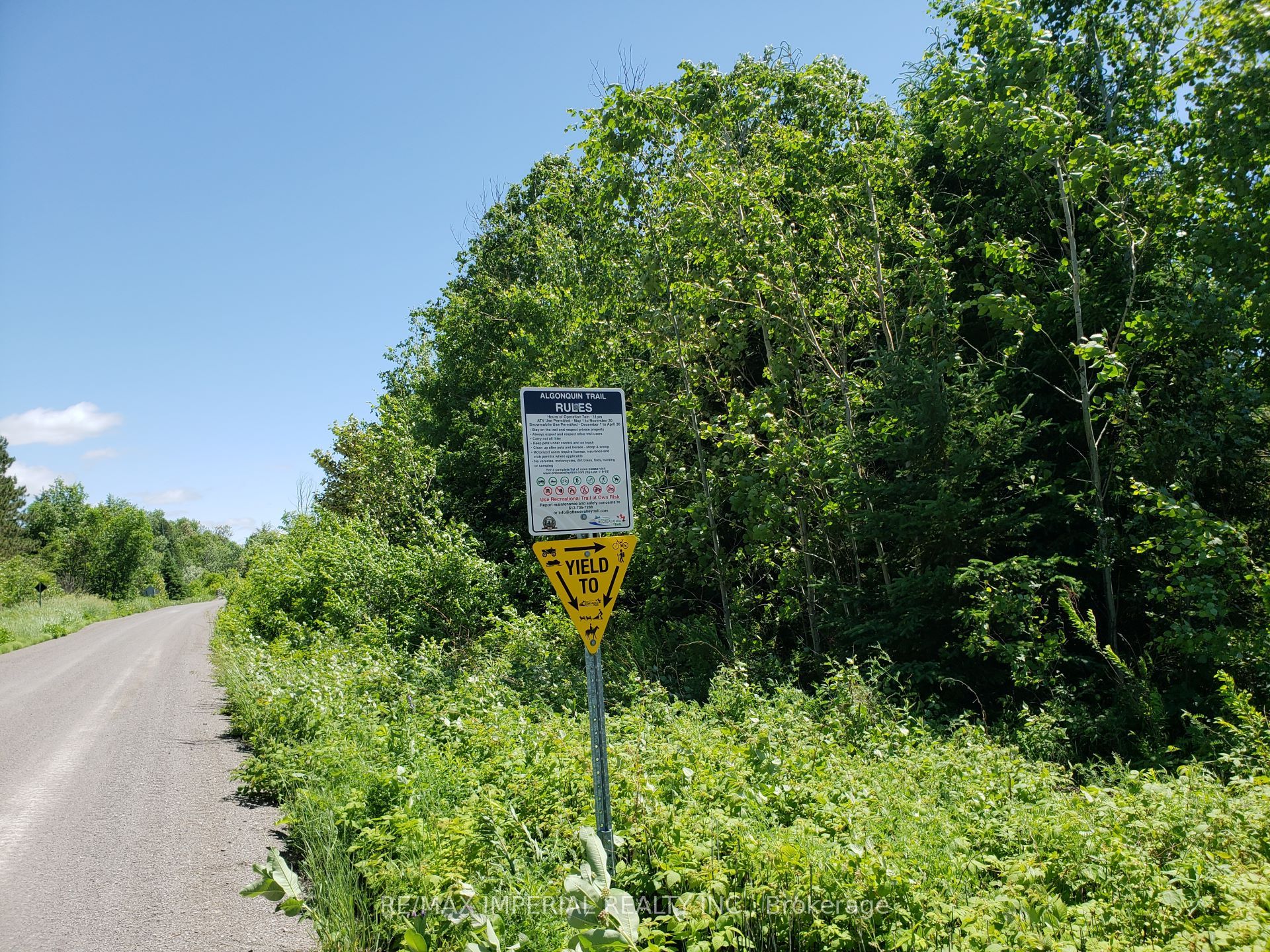 15572 Highway 17 Property Photo 5