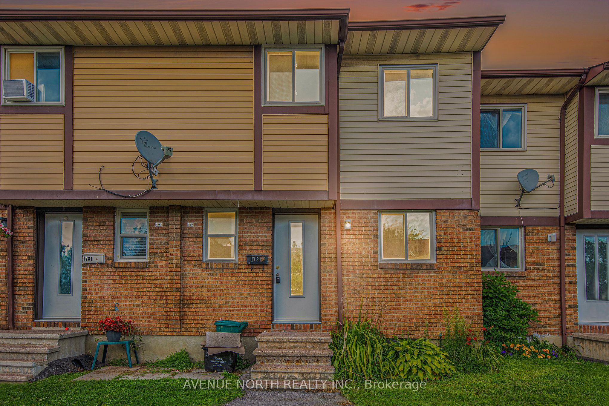 1404 Foxwell St Property Photo