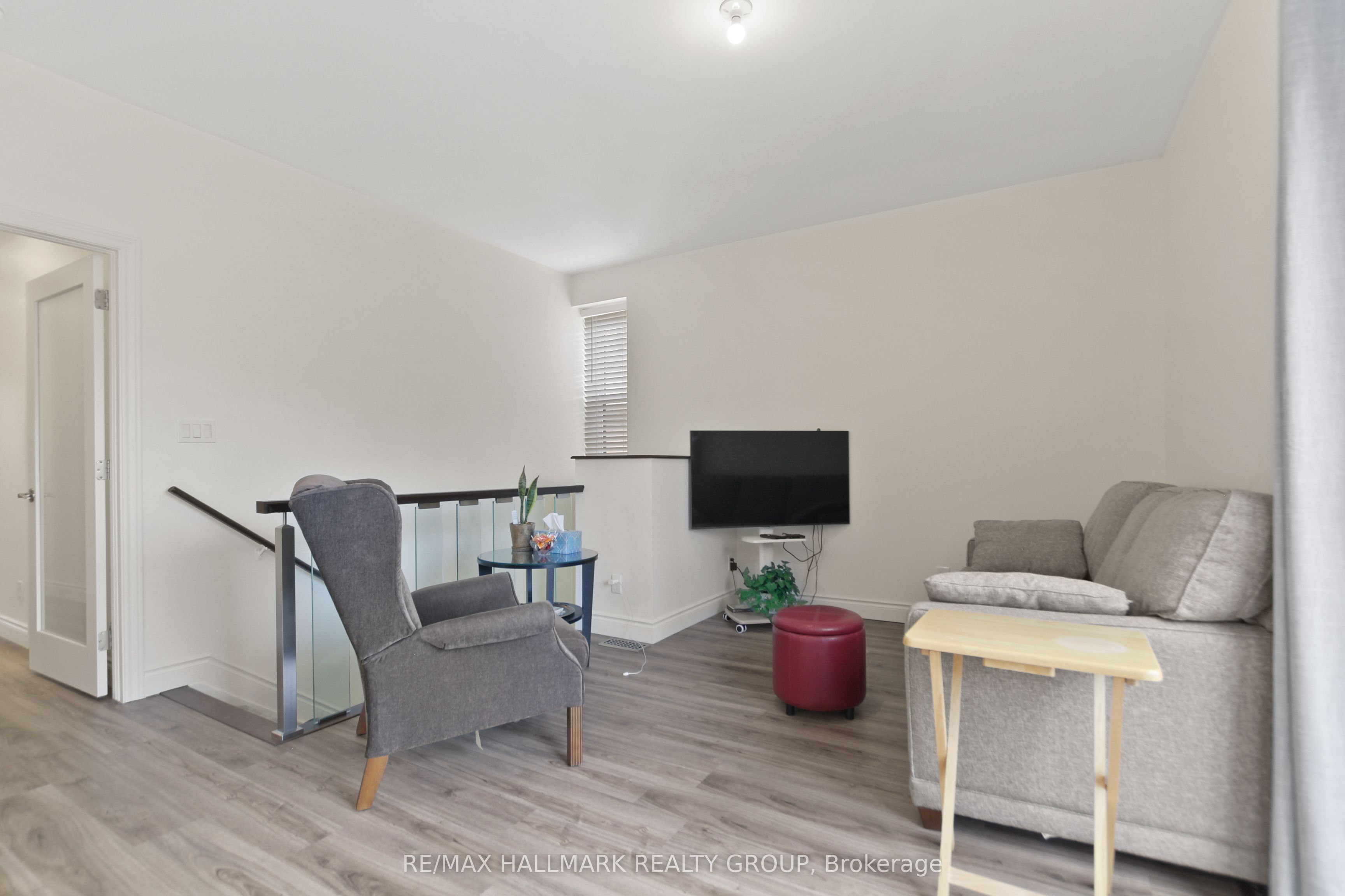 258 Property Photo 18