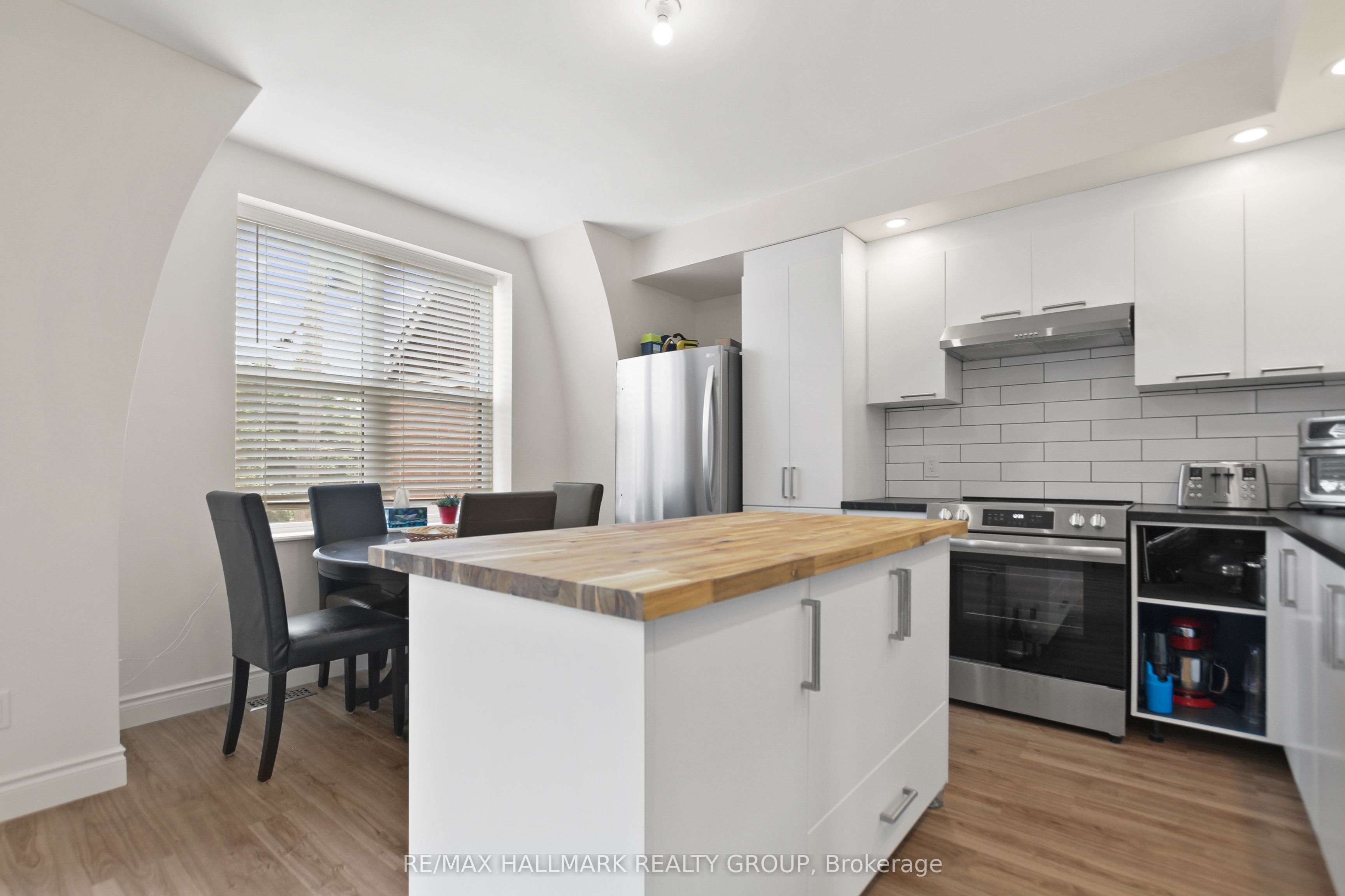 258 Property Photo 22