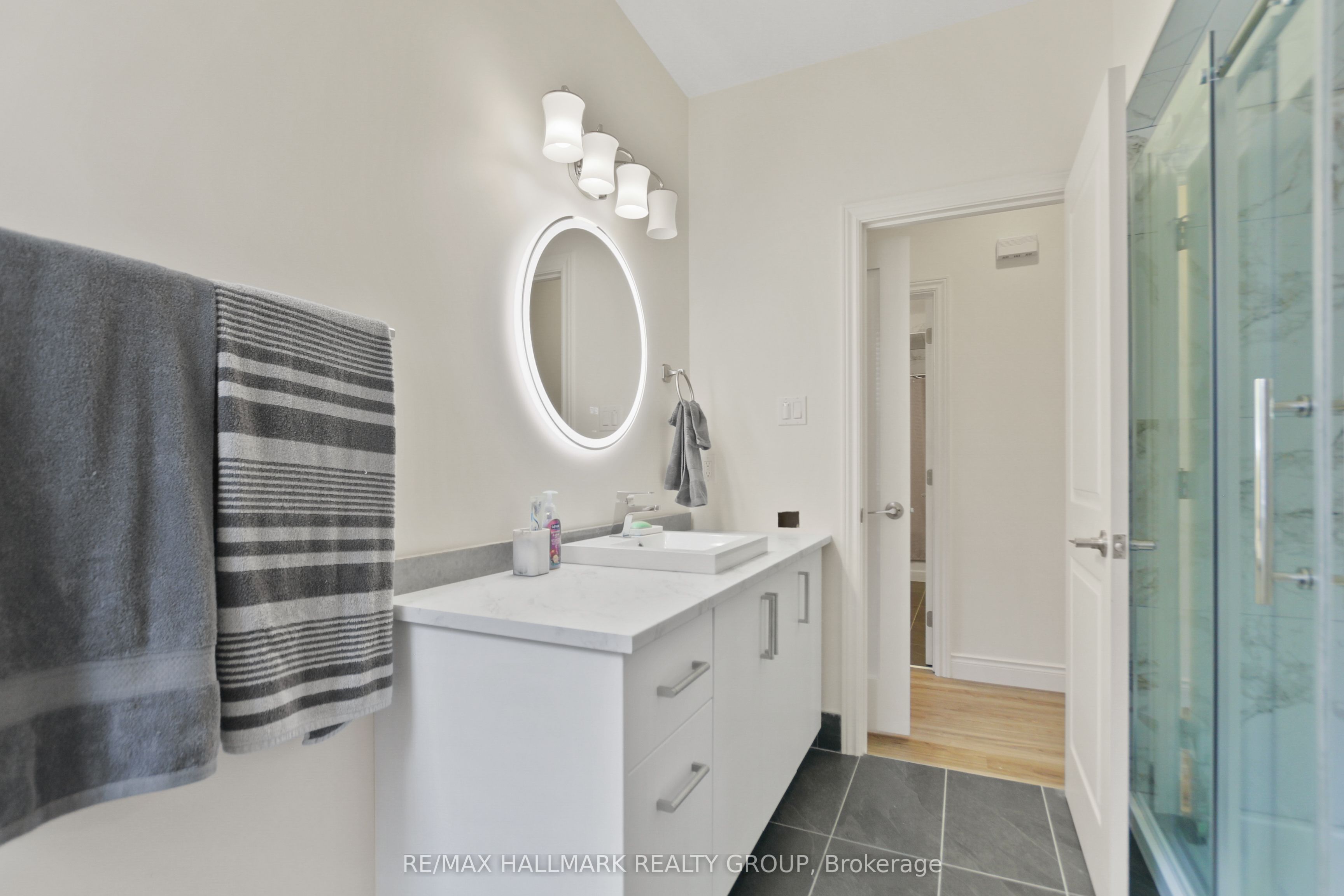258 Property Photo 31