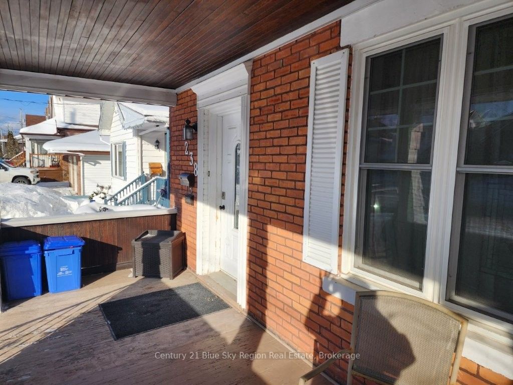 238 King Street Property Photo 3