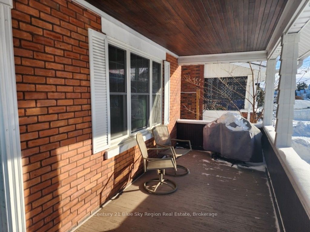 238 King Street Property Photo 4
