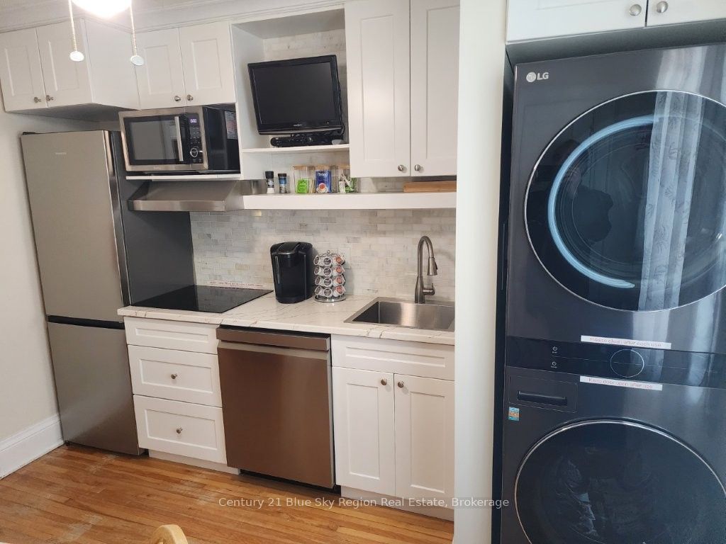 238 King Street Property Photo 10