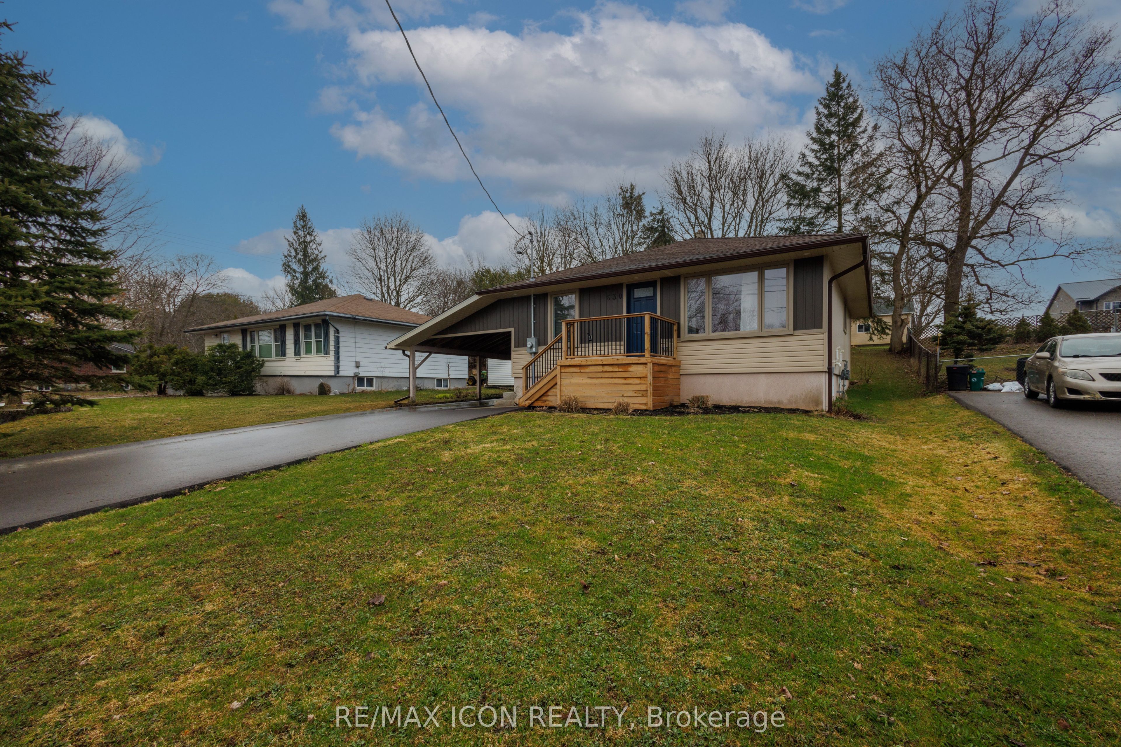 630 Waterloo Street Property Photo 5