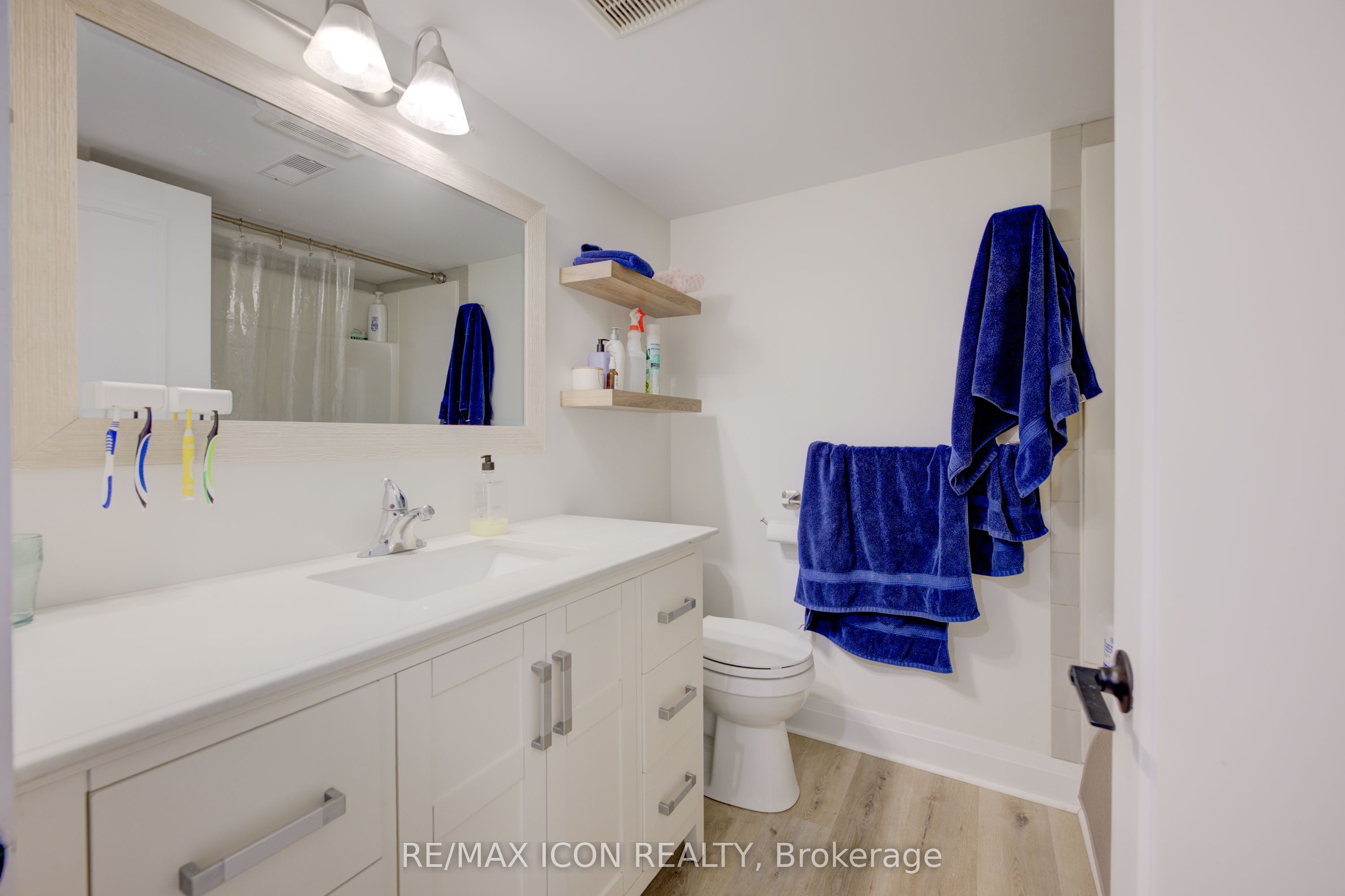 630 Waterloo Street Property Photo 31