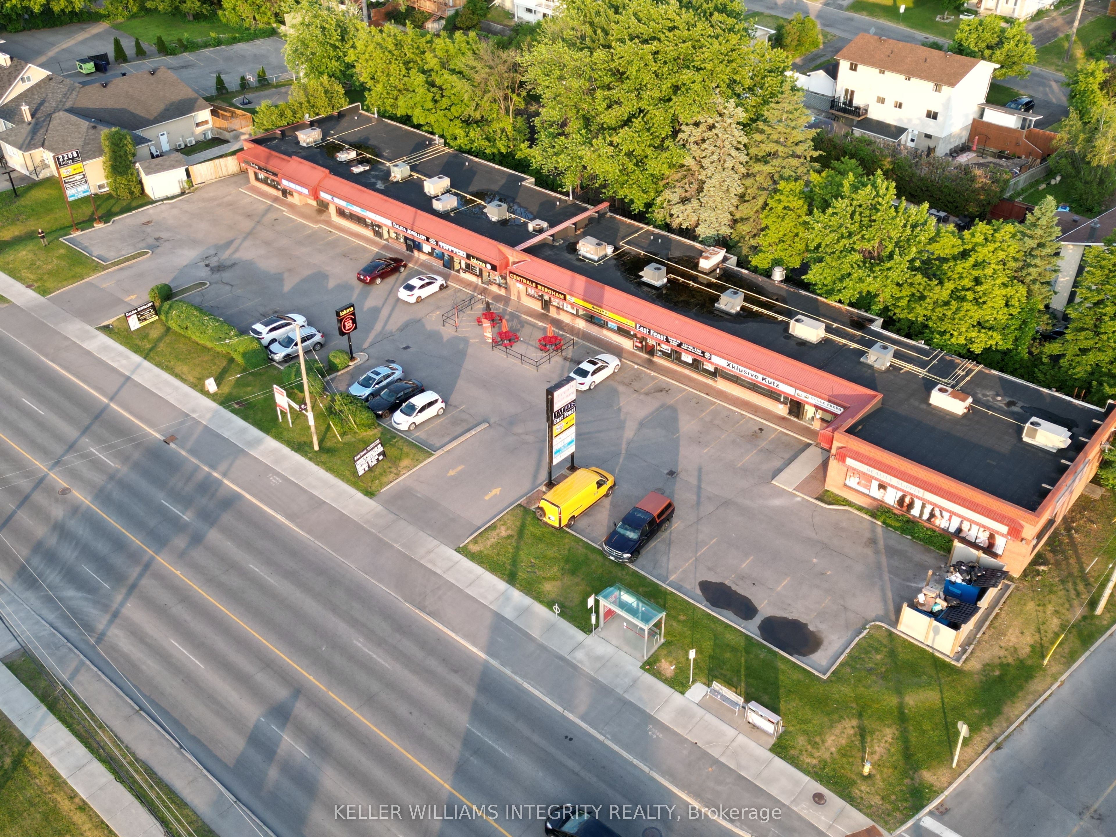 #103 - 2208 St. Joseph Boulevard Property Photo 2
