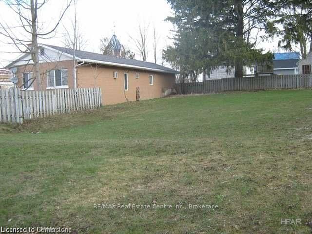 13 John Street Property Photo 4