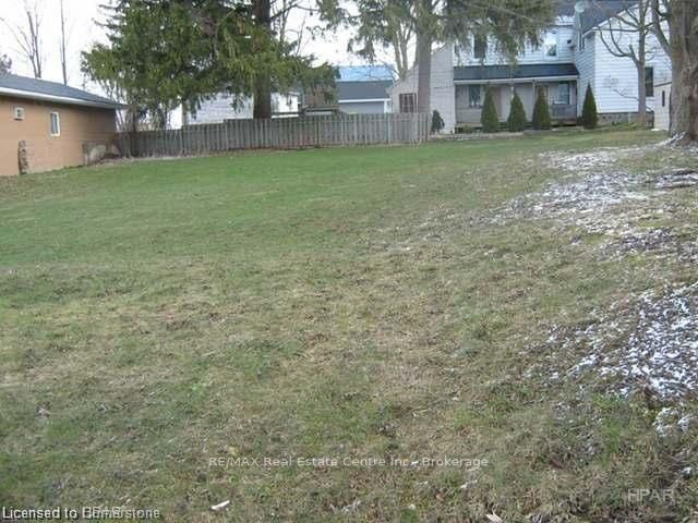 13 John Street Property Photo 5