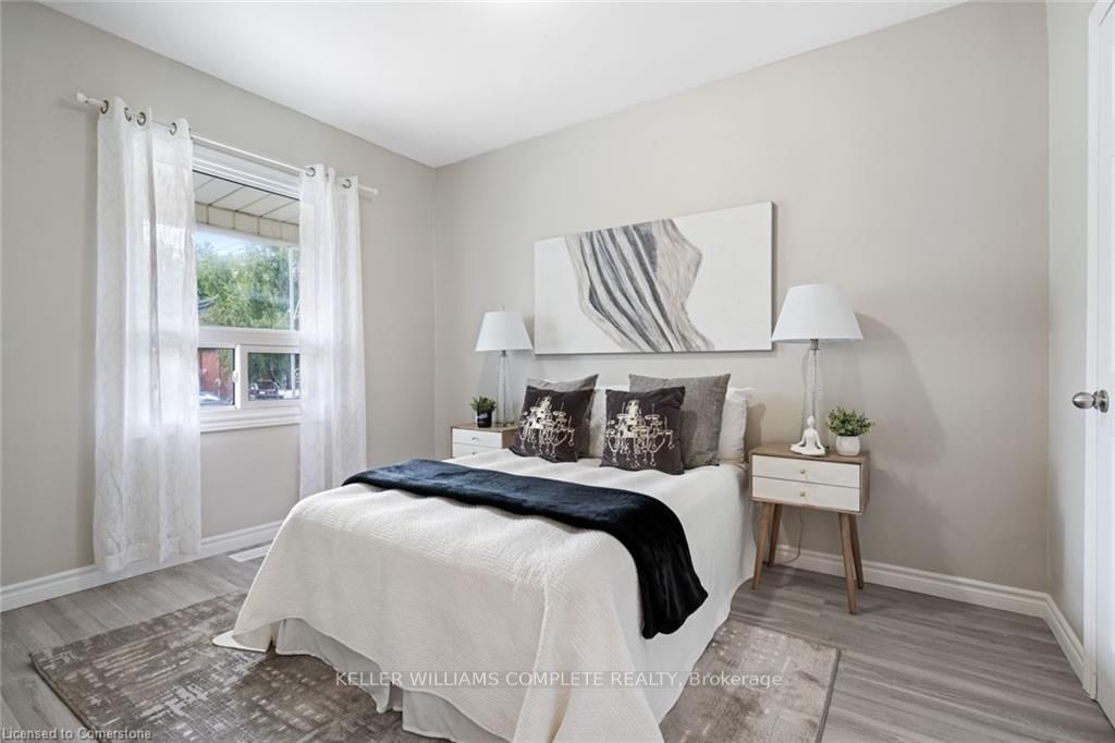 100 Park Row Property Photo 13