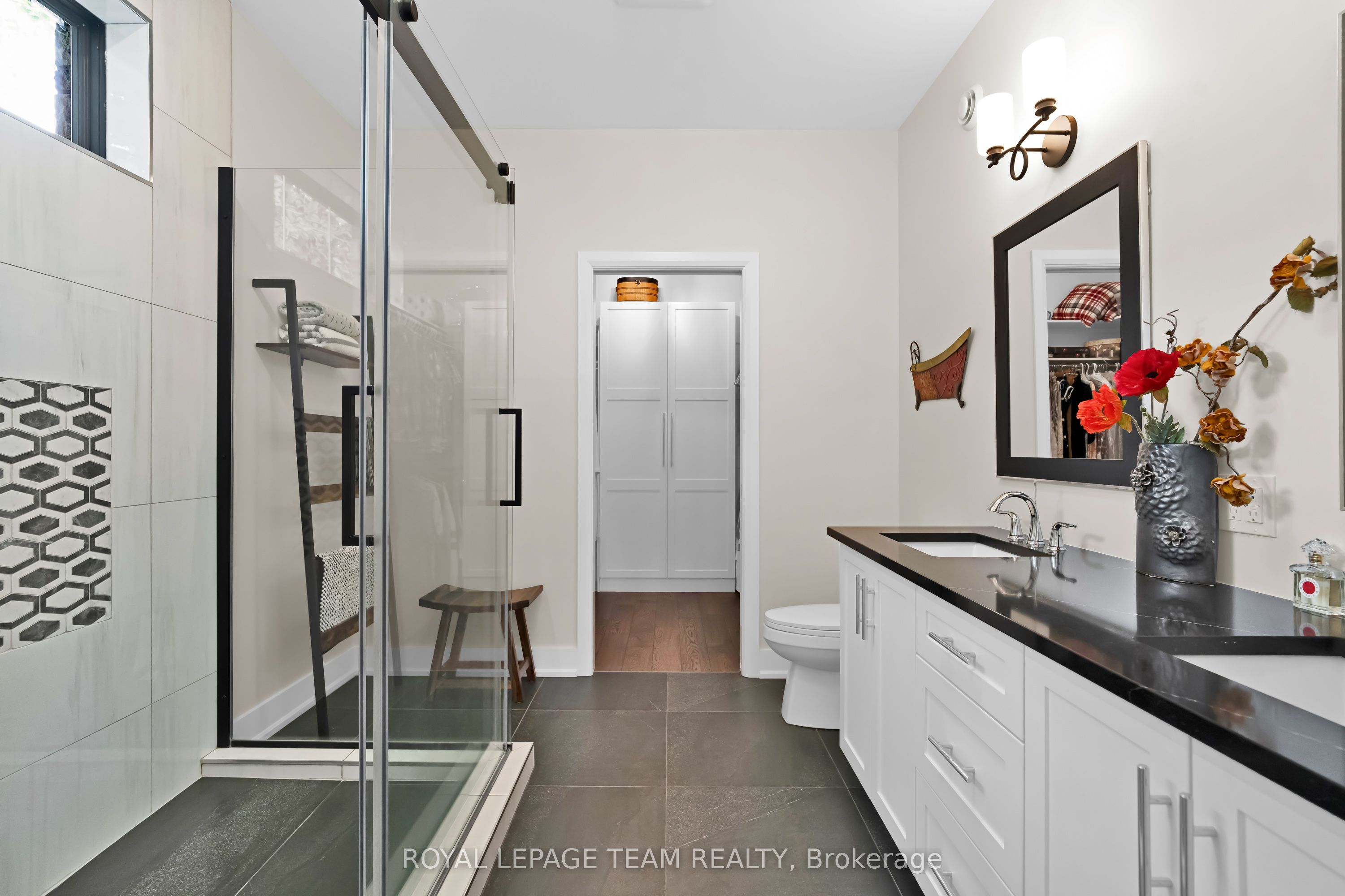 1 Stratford Boulevard Property Photo 20
