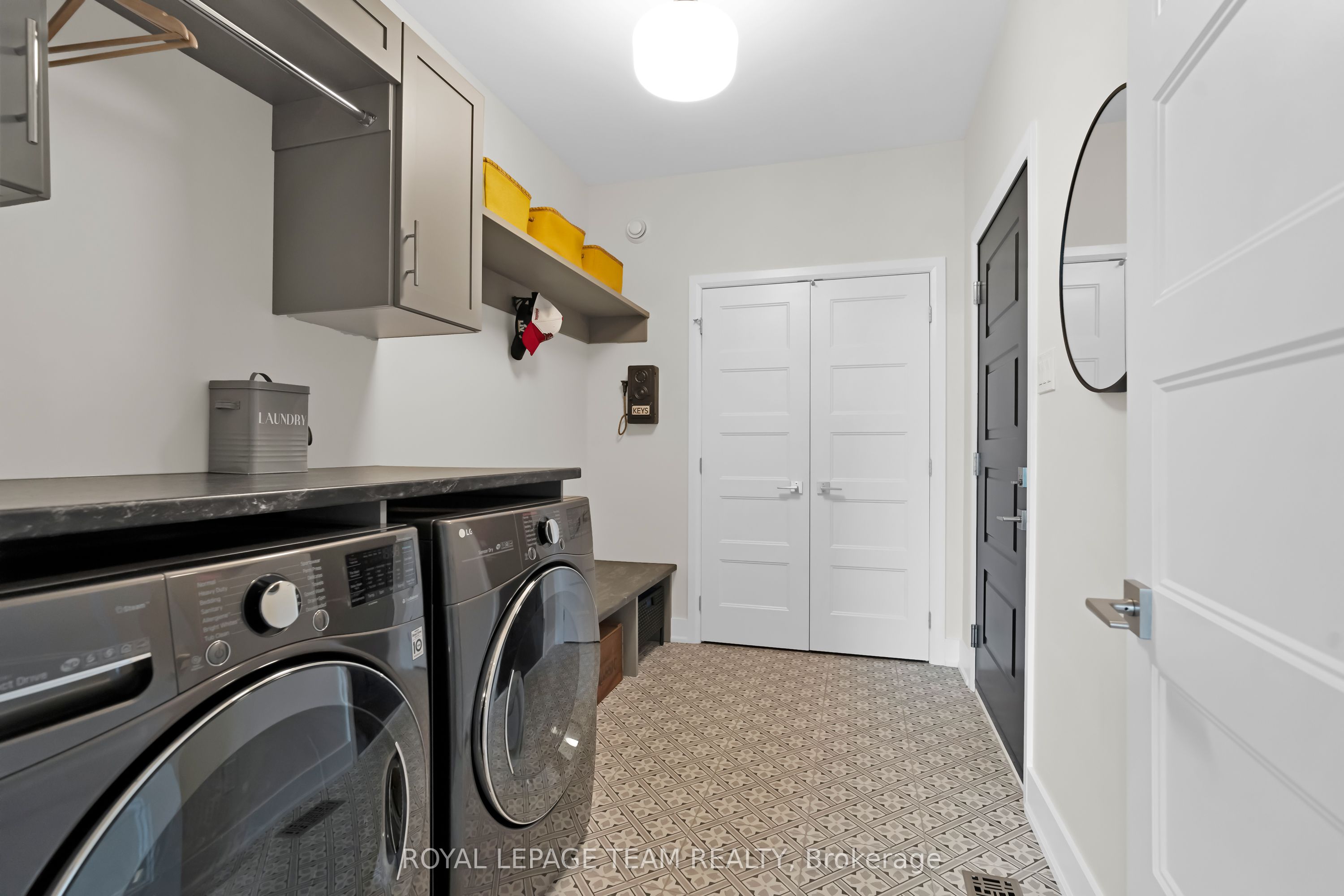 1 Stratford Boulevard Property Photo 22
