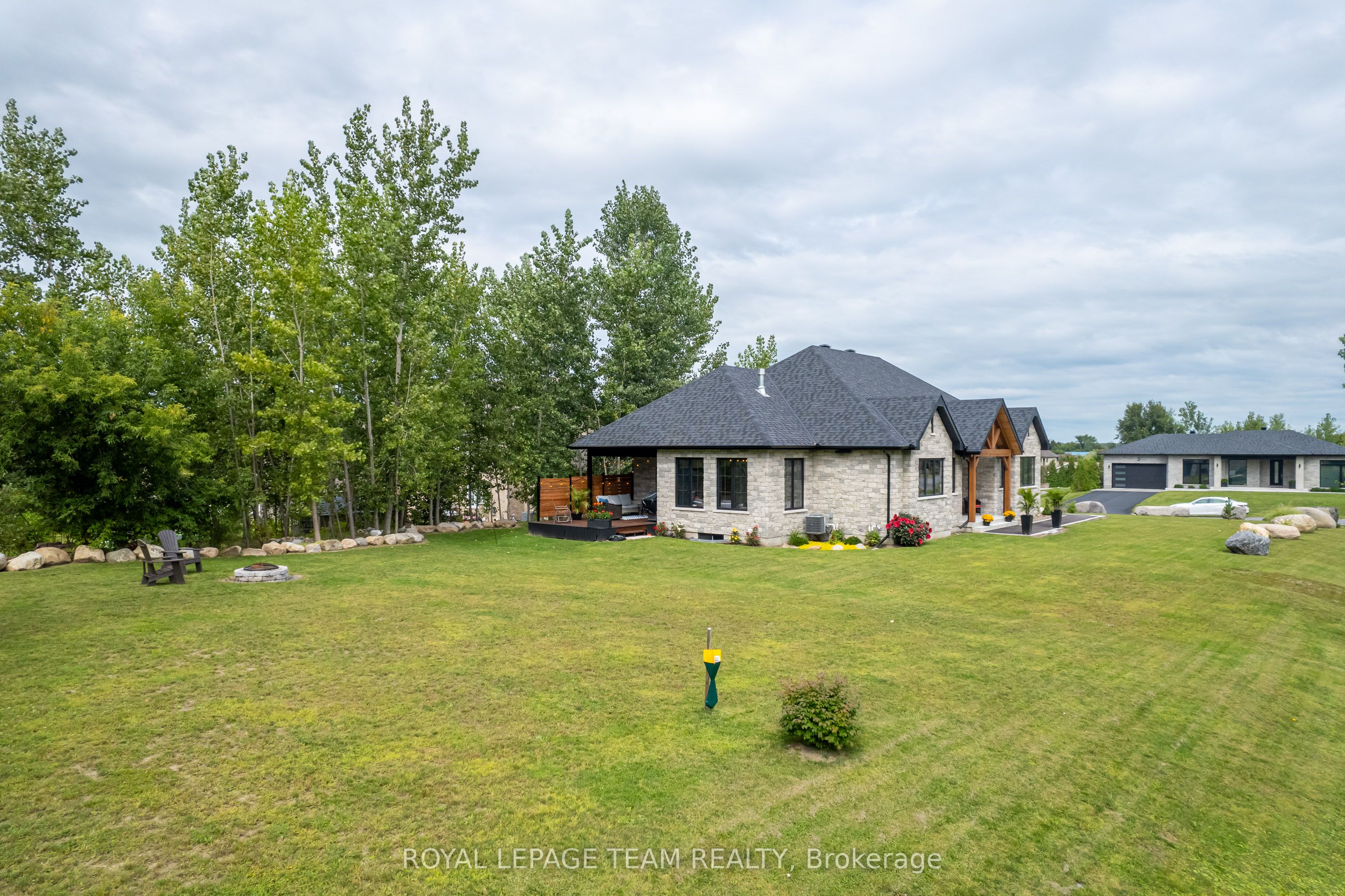 1 Stratford Boulevard Property Photo 28