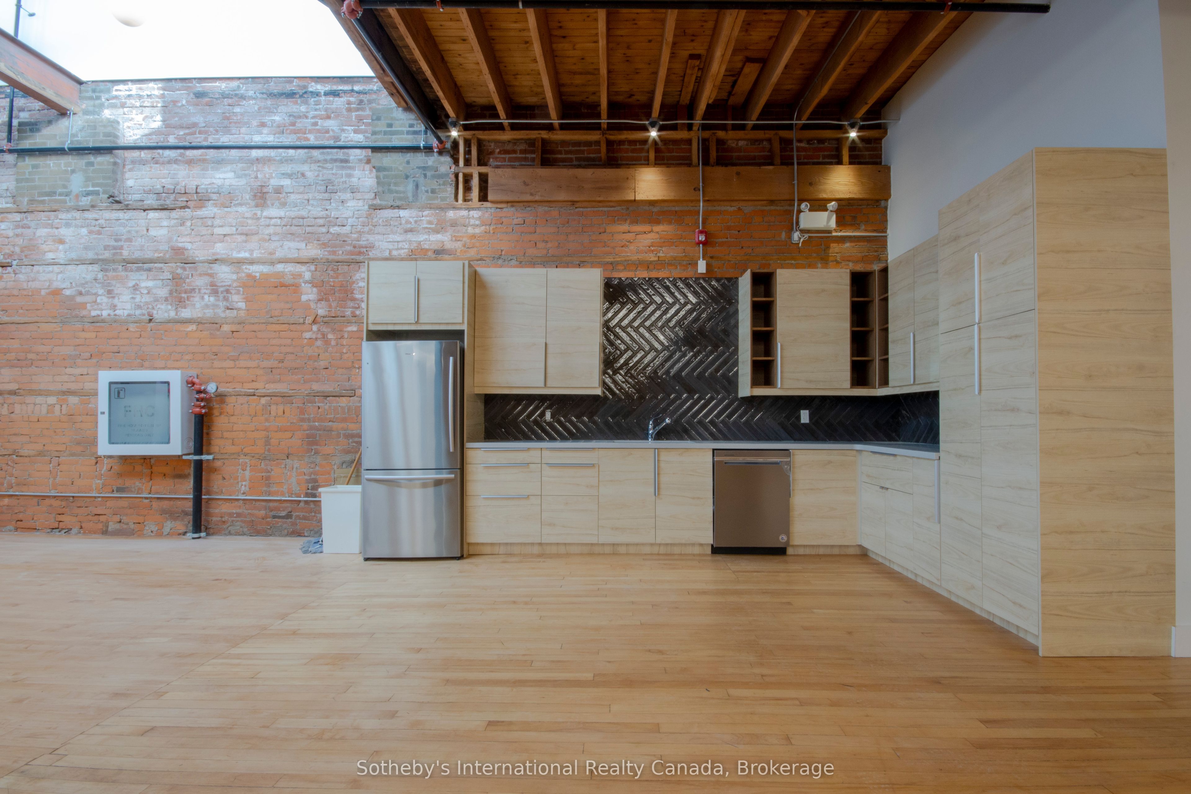 59 King St E Property Photo 6