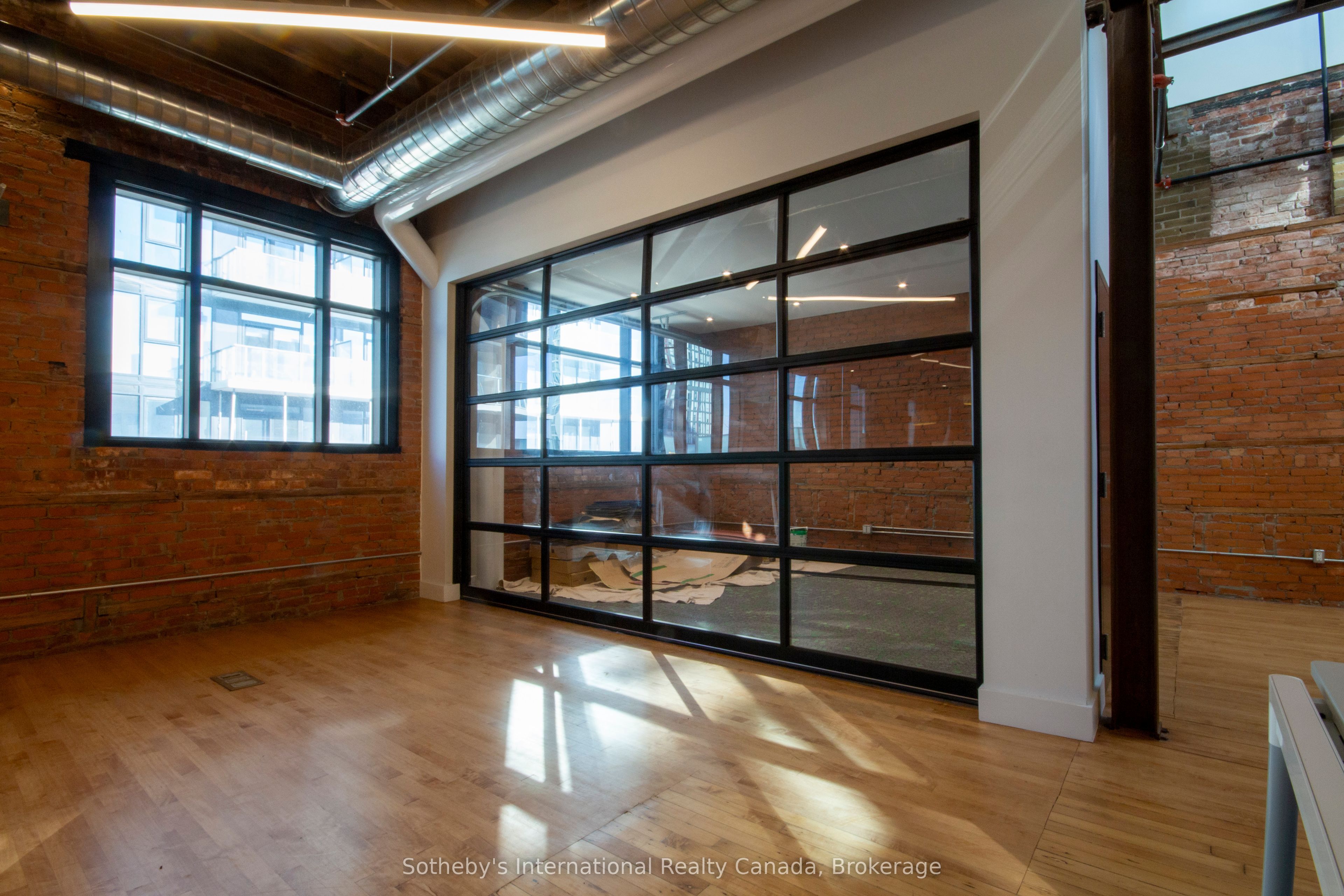 59 King St E Property Photo 10
