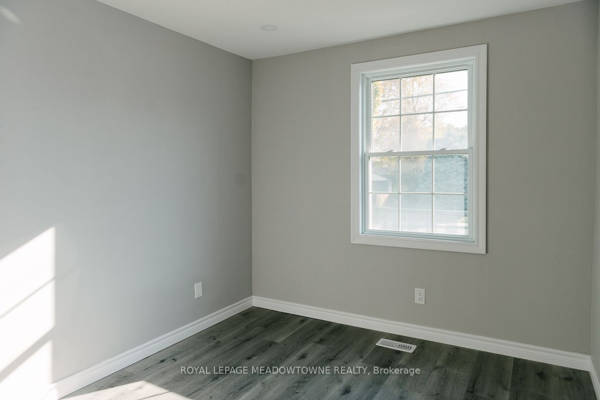 673 Knox Avenue Property Photo 4