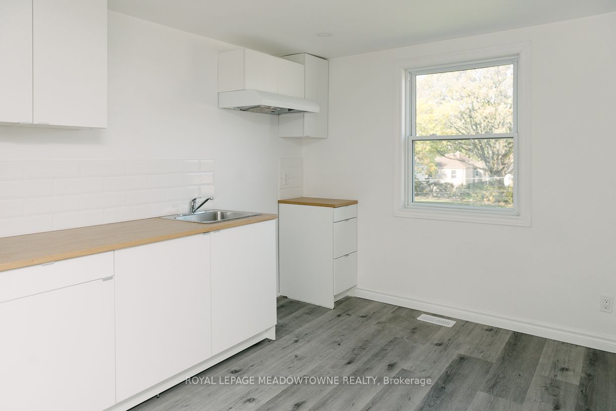 673 Knox Avenue Property Photo 15