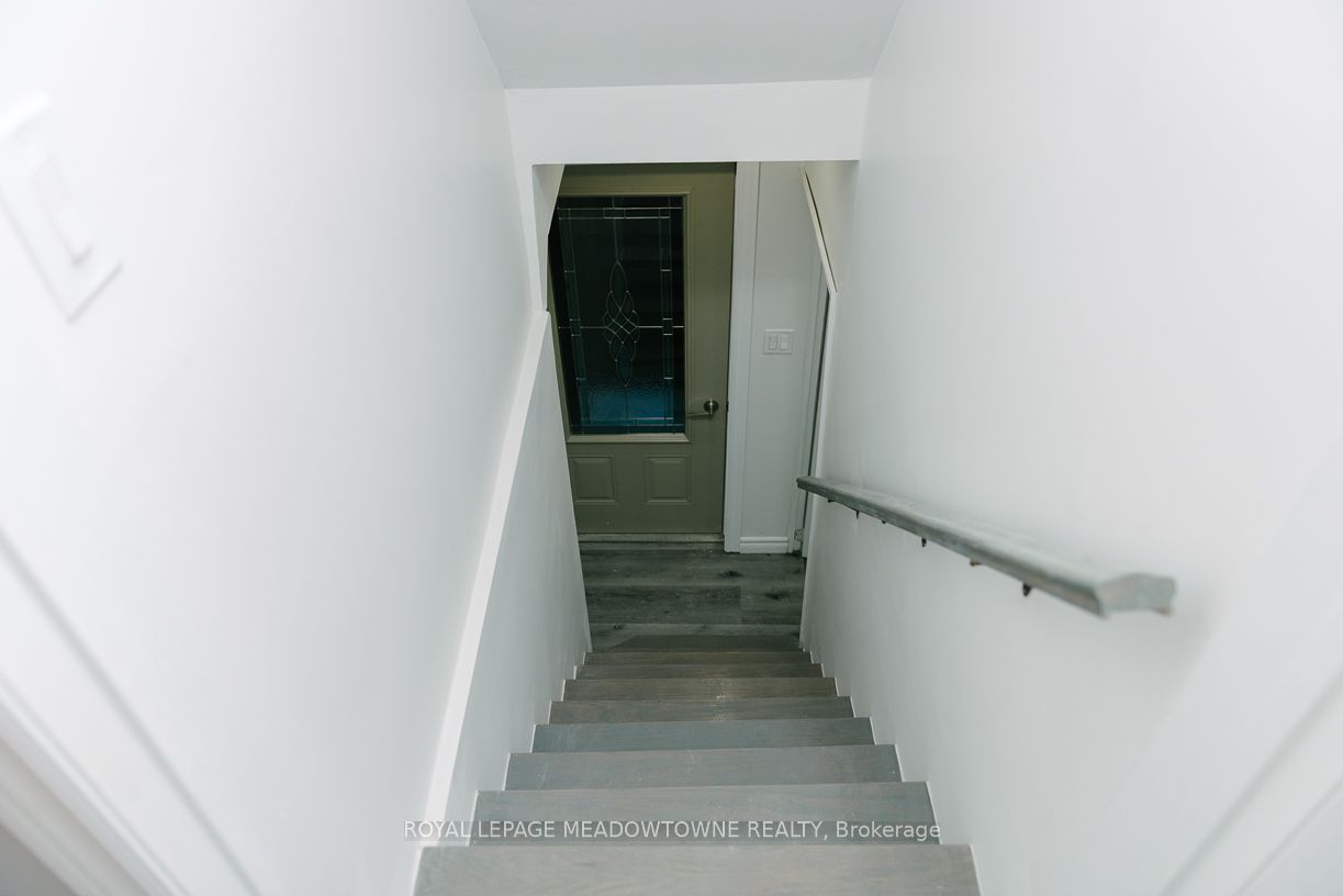 673 Knox Avenue Property Photo 20
