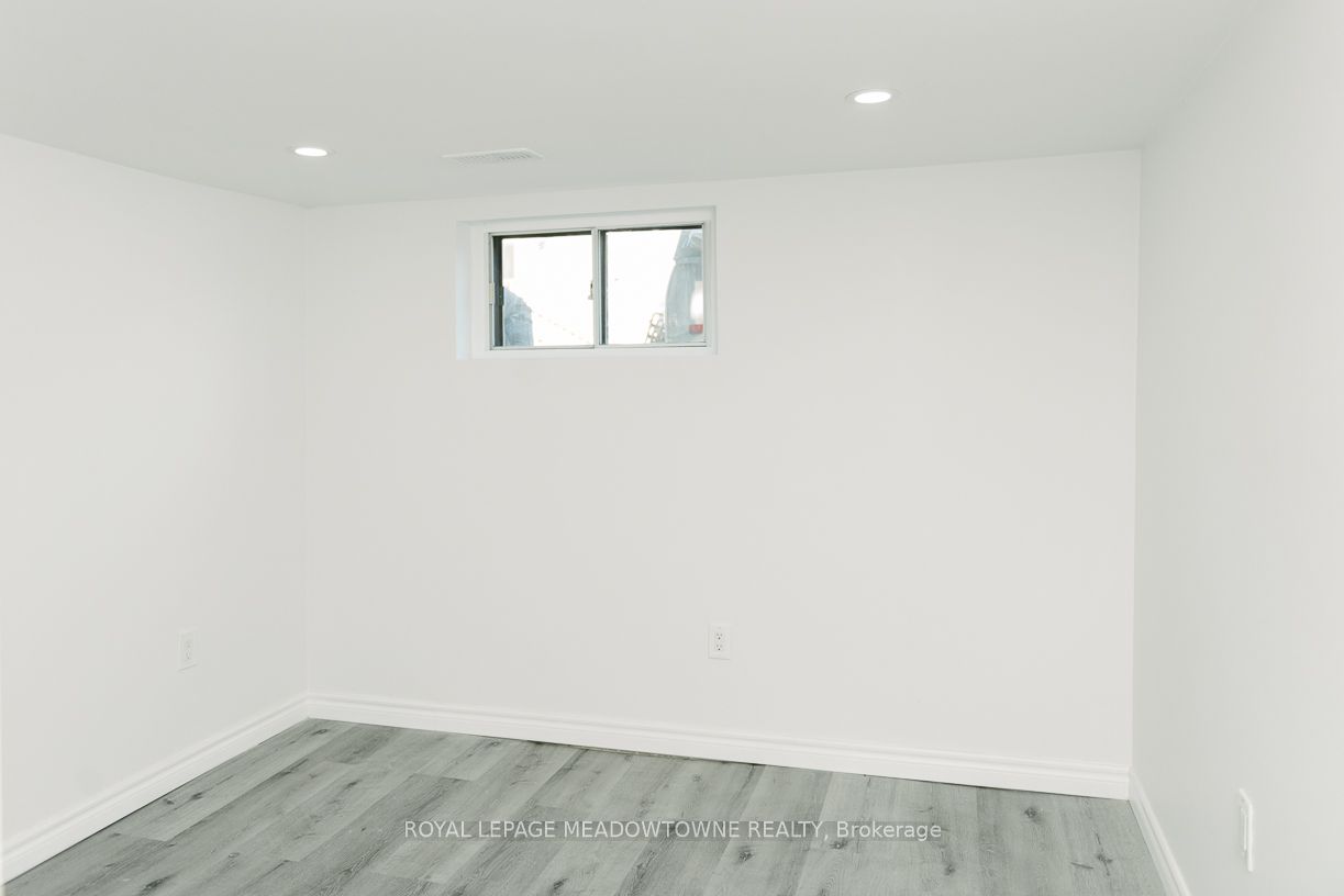 673 Knox Avenue Property Photo 25