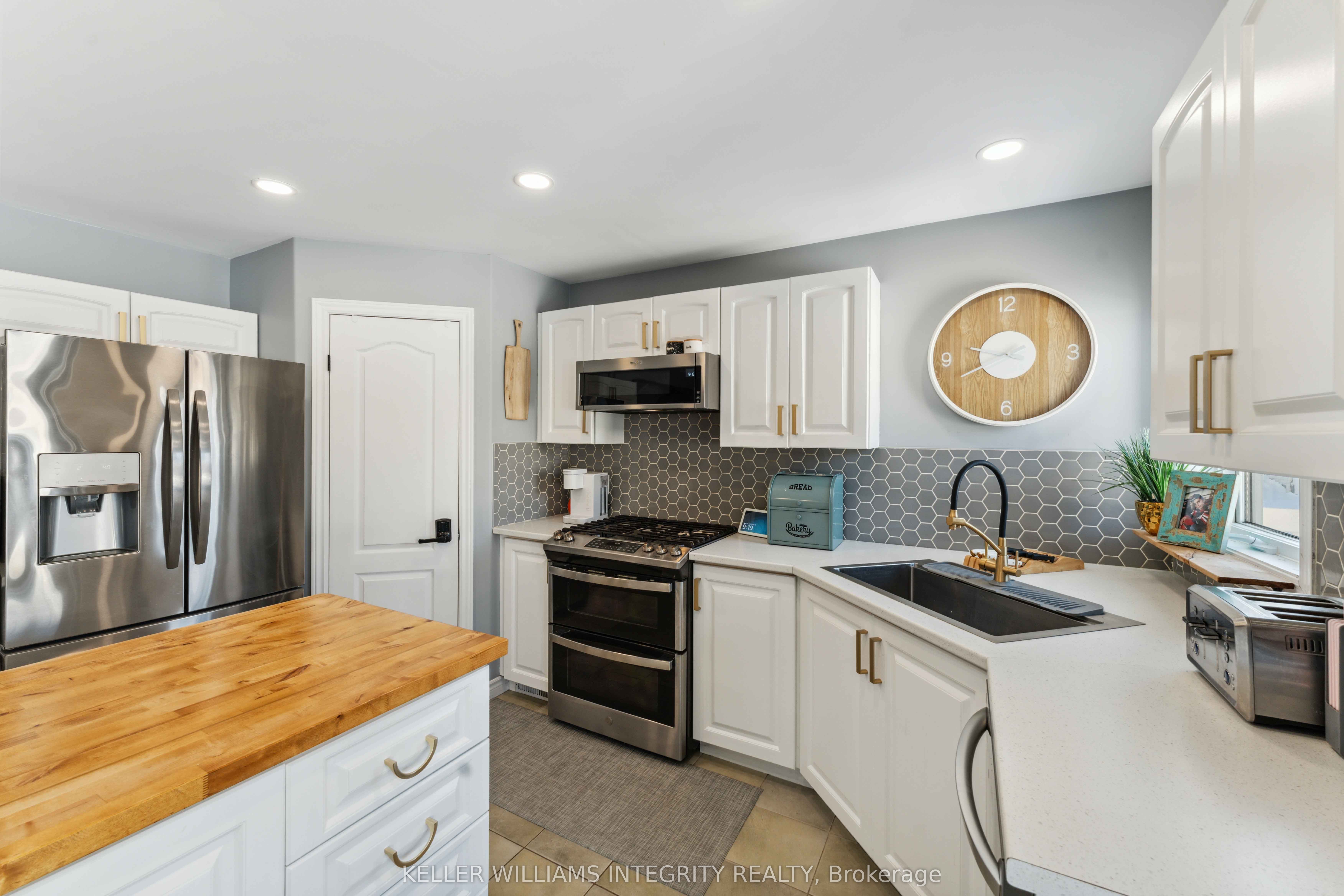 4 Bracewood Way Property Photo 16