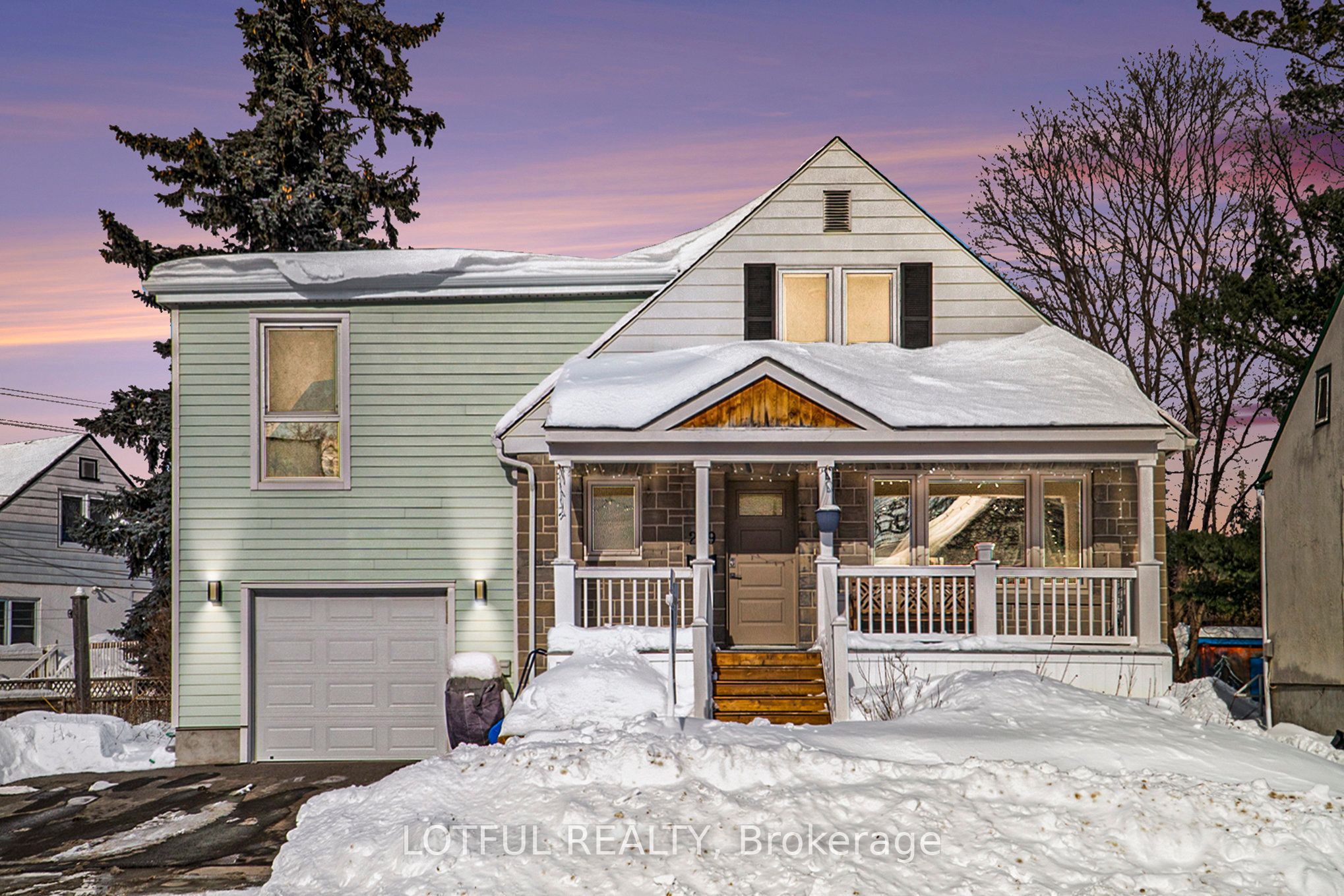 299 Oakdale Avenue Property Photo