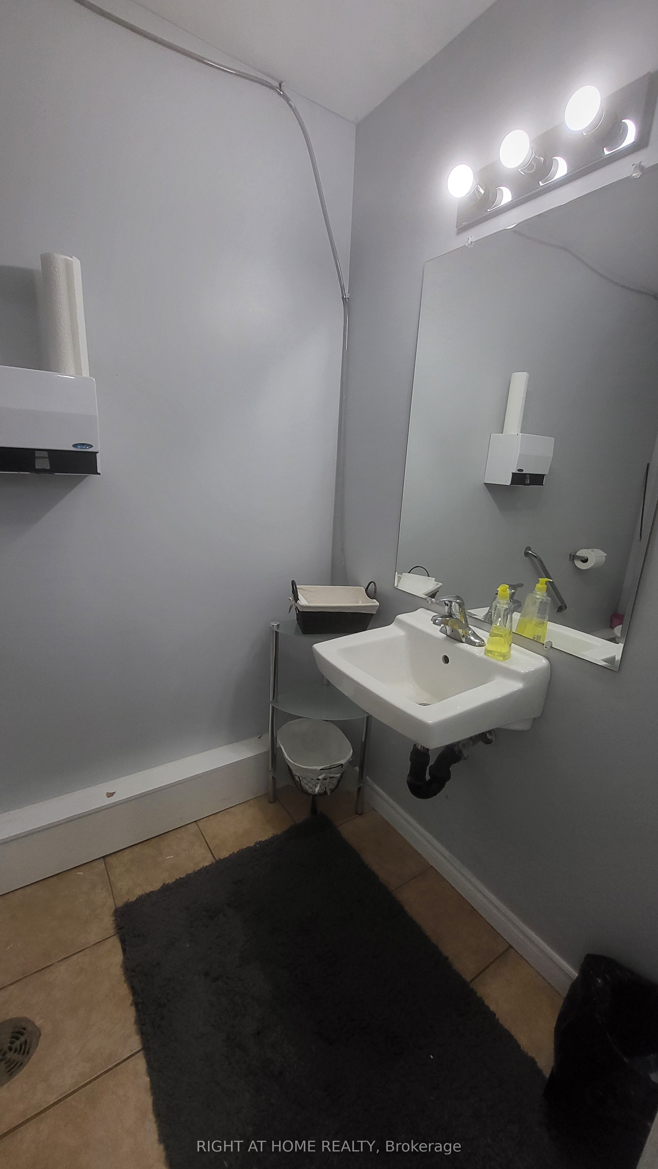 #11 - 45 Dalkeith Drive Property Photo 7
